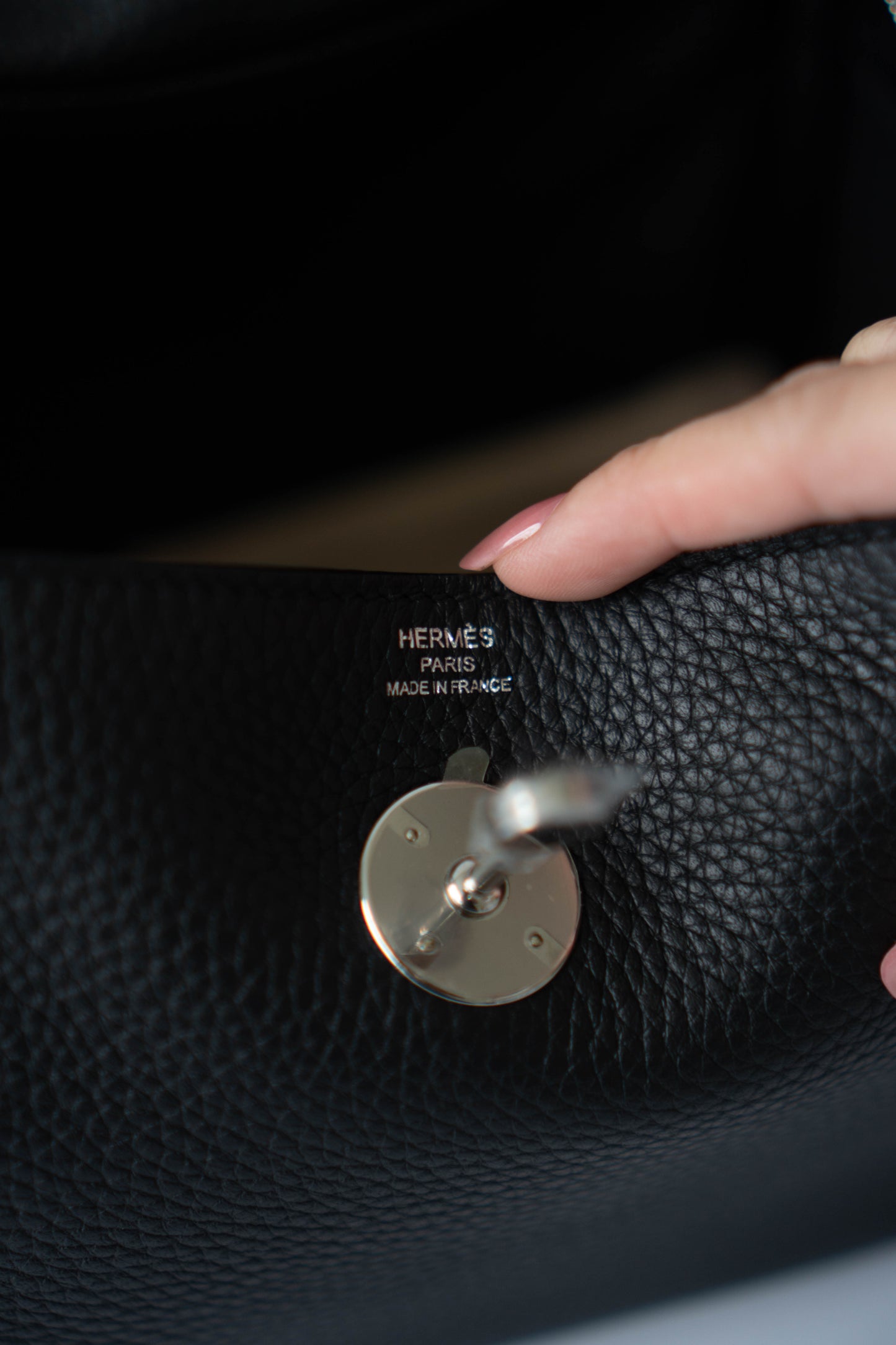 Lind 26 – Noir Clemence with Palladium Hardware