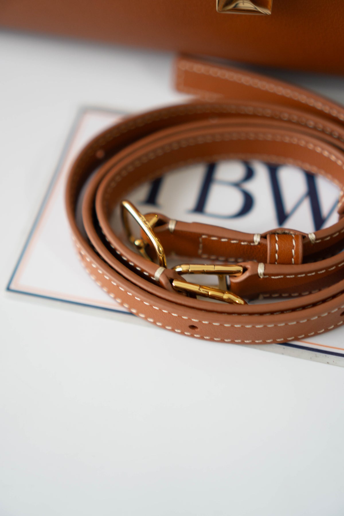 Extra Pocket L27 Pouch – Warm Tan Calfskin