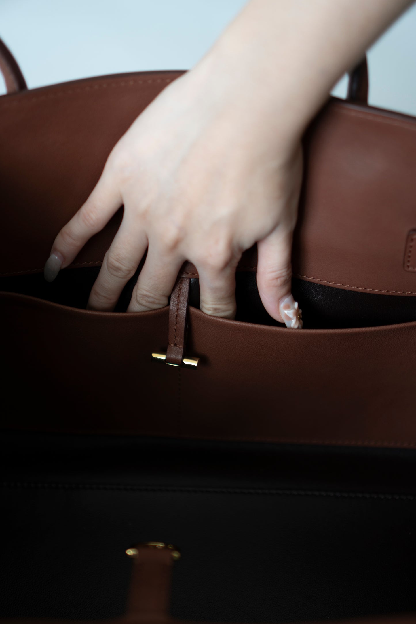 Margaux 12 – Smooth Saddle Leather in Masoni Cuir