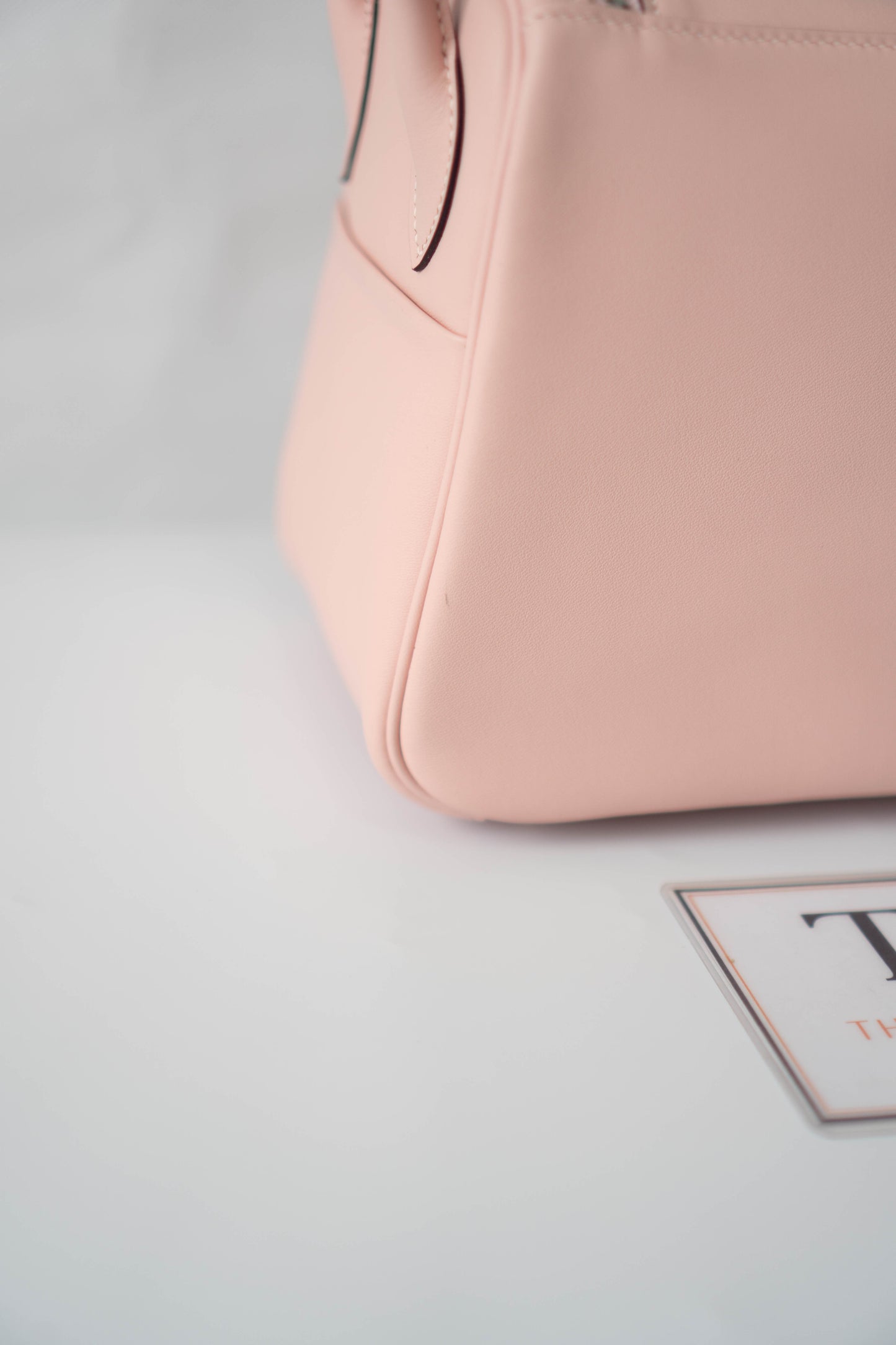 Lind 26 – Rose Sakura Swift with Palladium Hardware