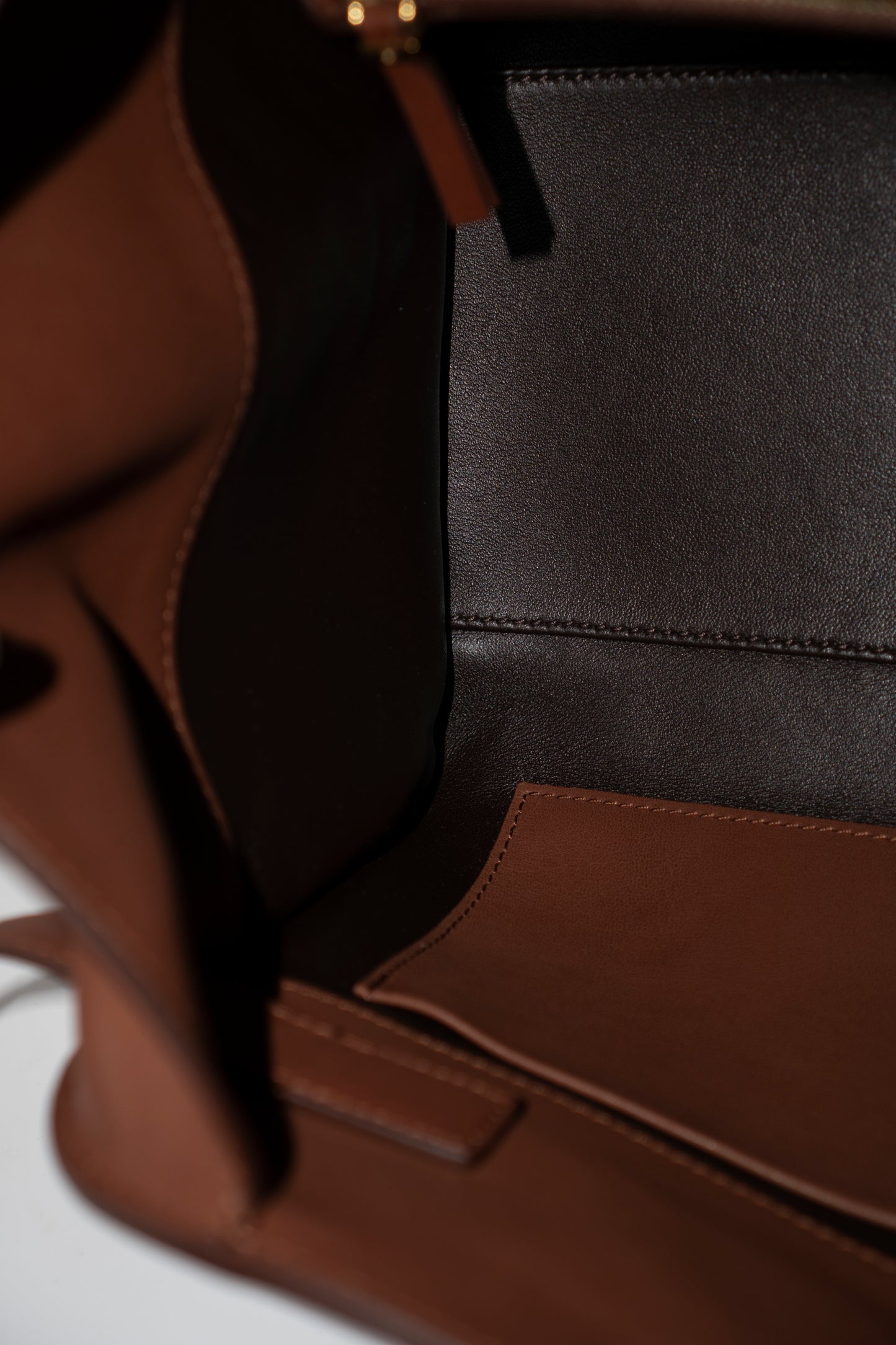 Margaux 12 – Smooth Saddle Leather in Masoni Cuir