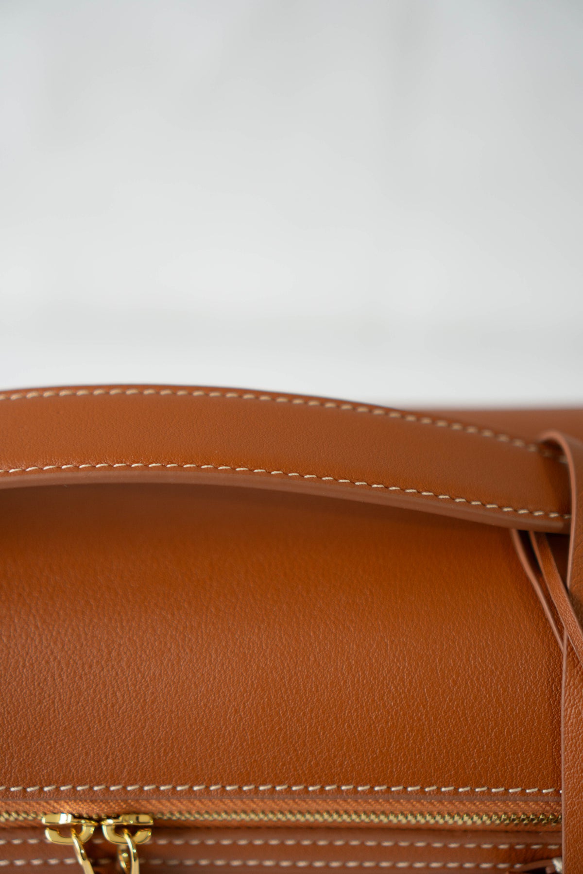 Extra Pocket L27 Pouch – Warm Tan Calfskin