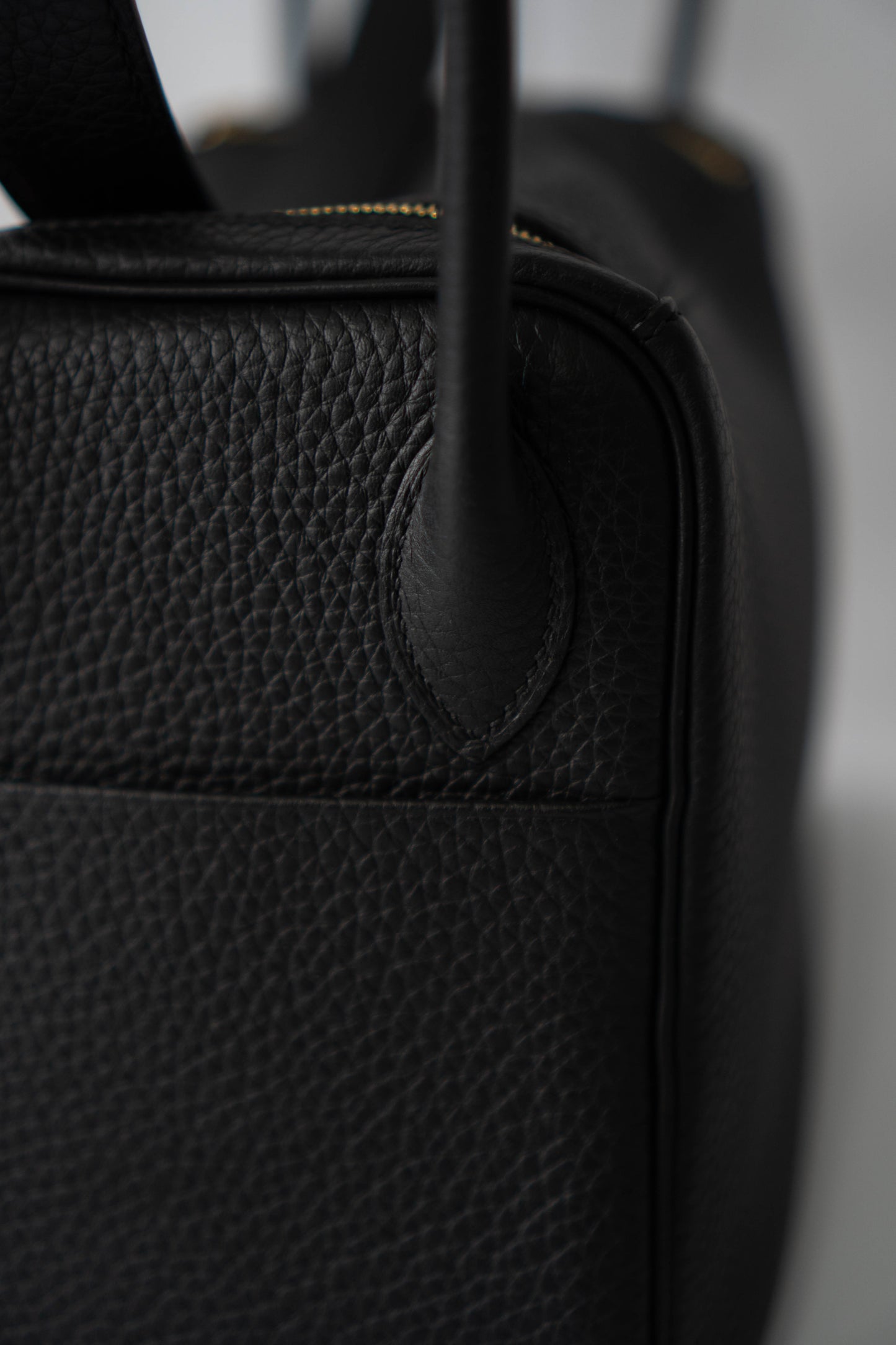 Lind 26 – Noir Clemence with Gold Hardware