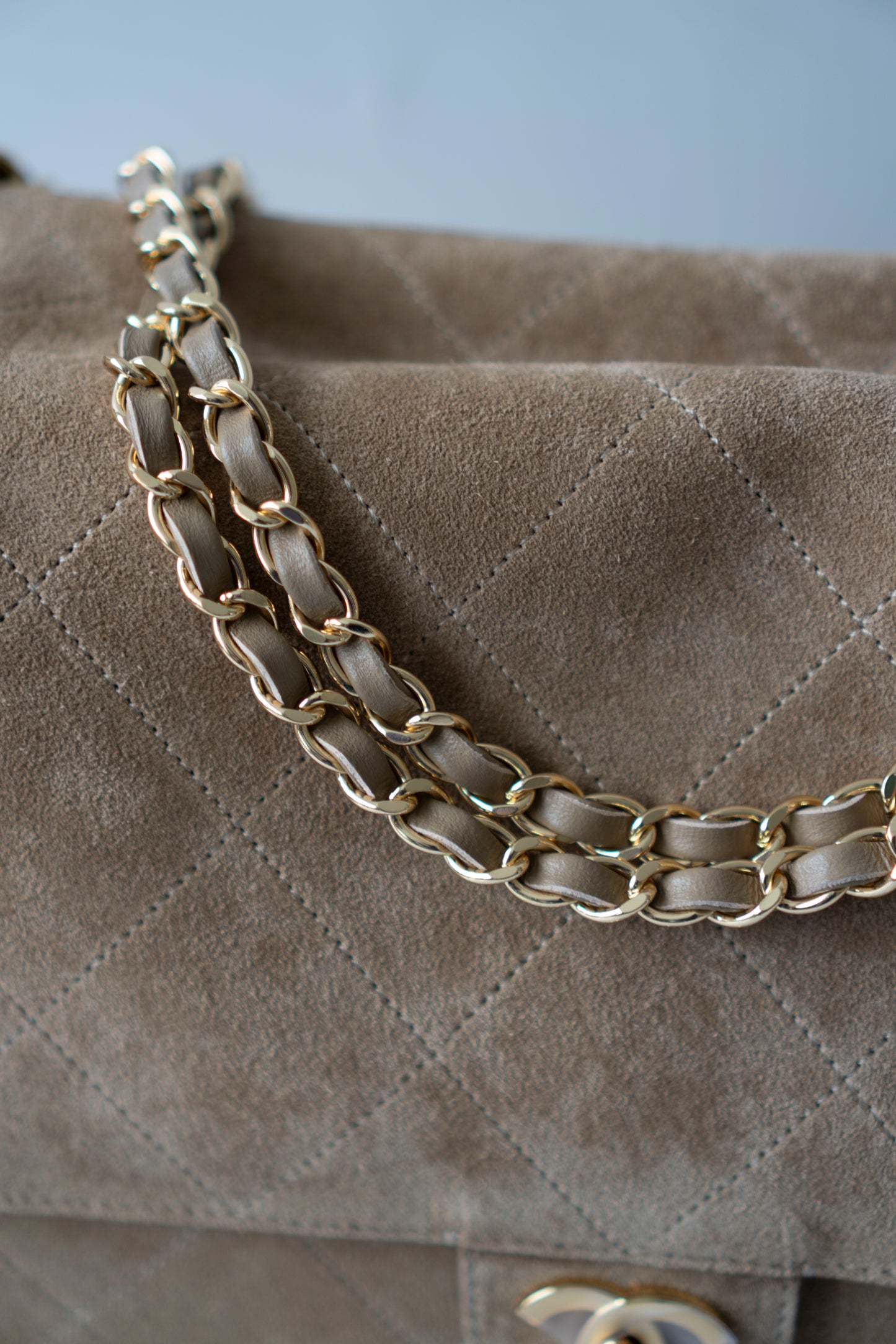 Maxi Flap – Beige Suede Bonaudo Leather with Gold Hardware