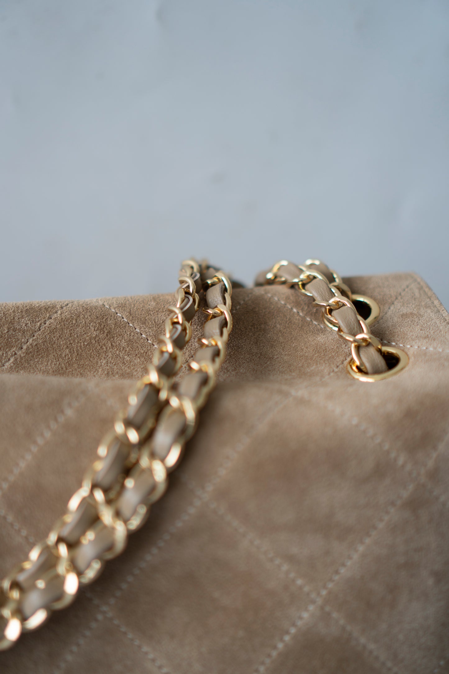 Maxi Flap – Beige Suede Bonaudo Leather with Gold Hardware
