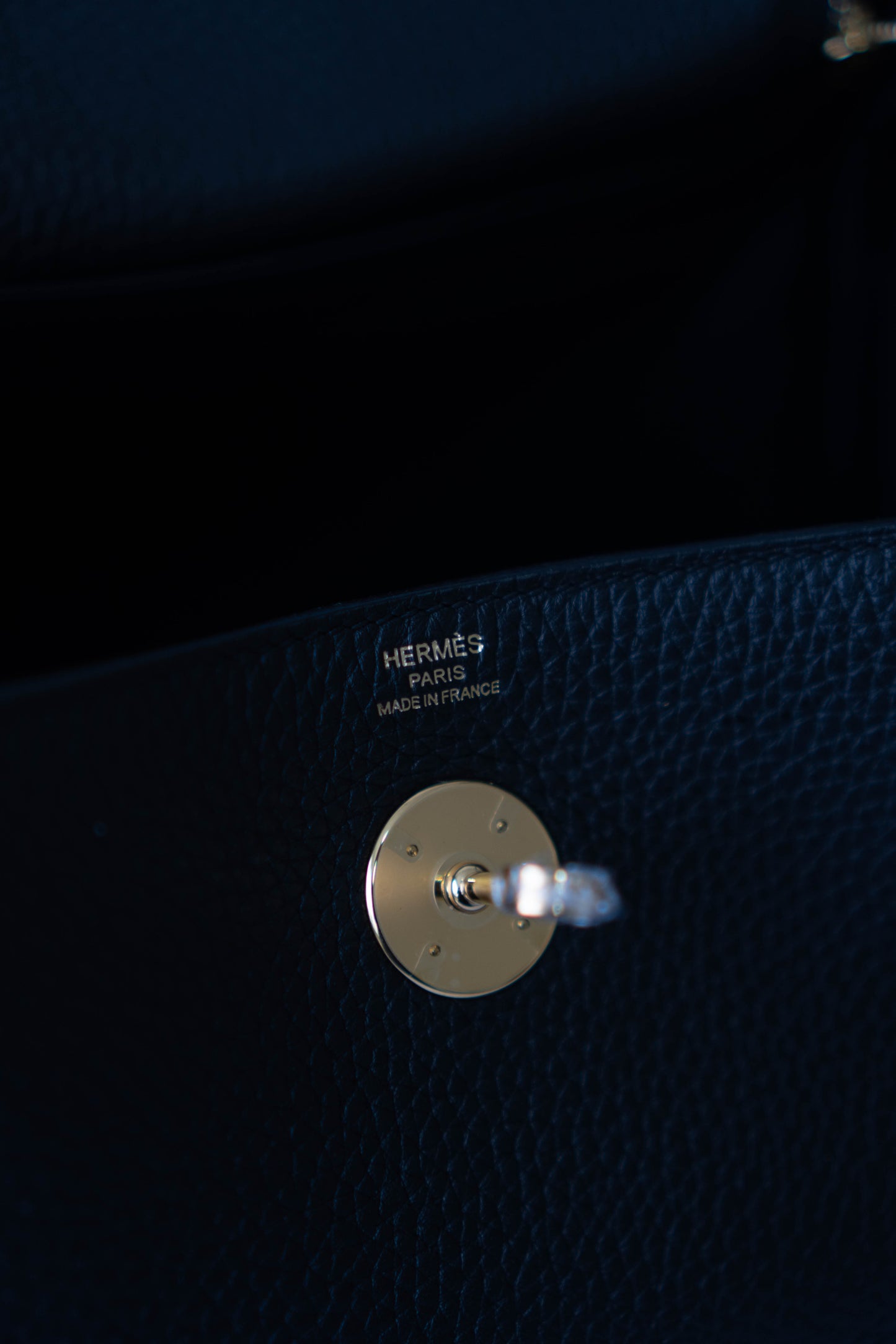 Lind 26 – Noir Clemence with Gold Hardware
