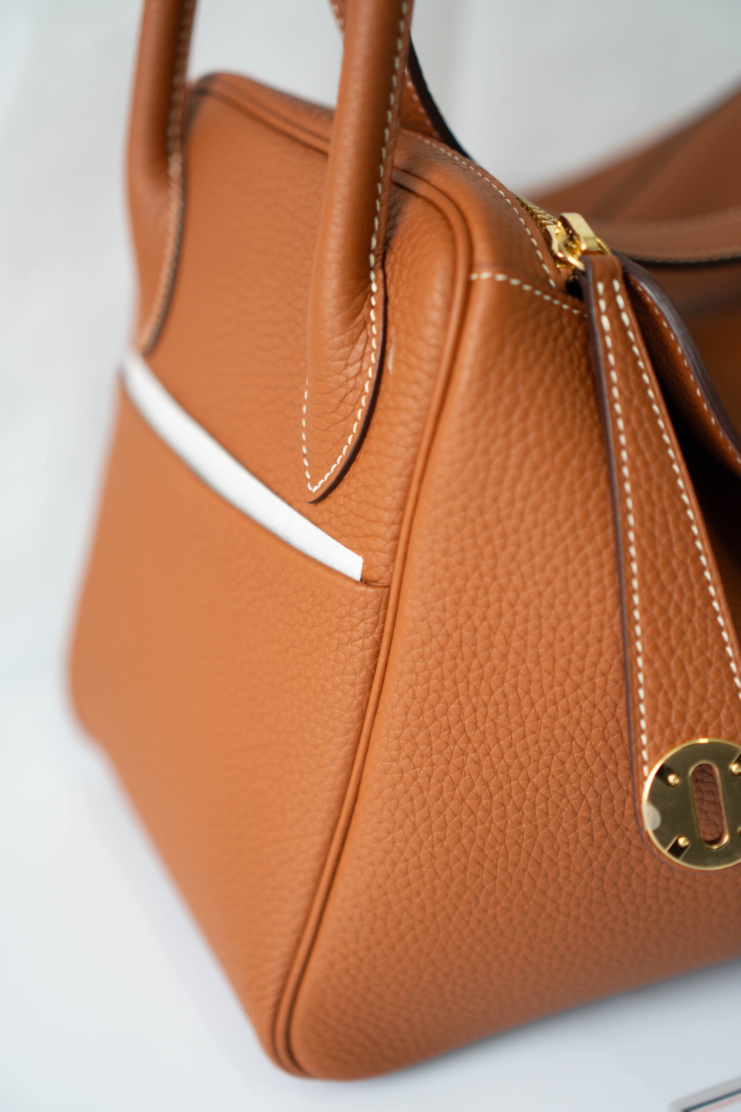 Lind Bag 30 – Gold Clemence with Gold Hardware