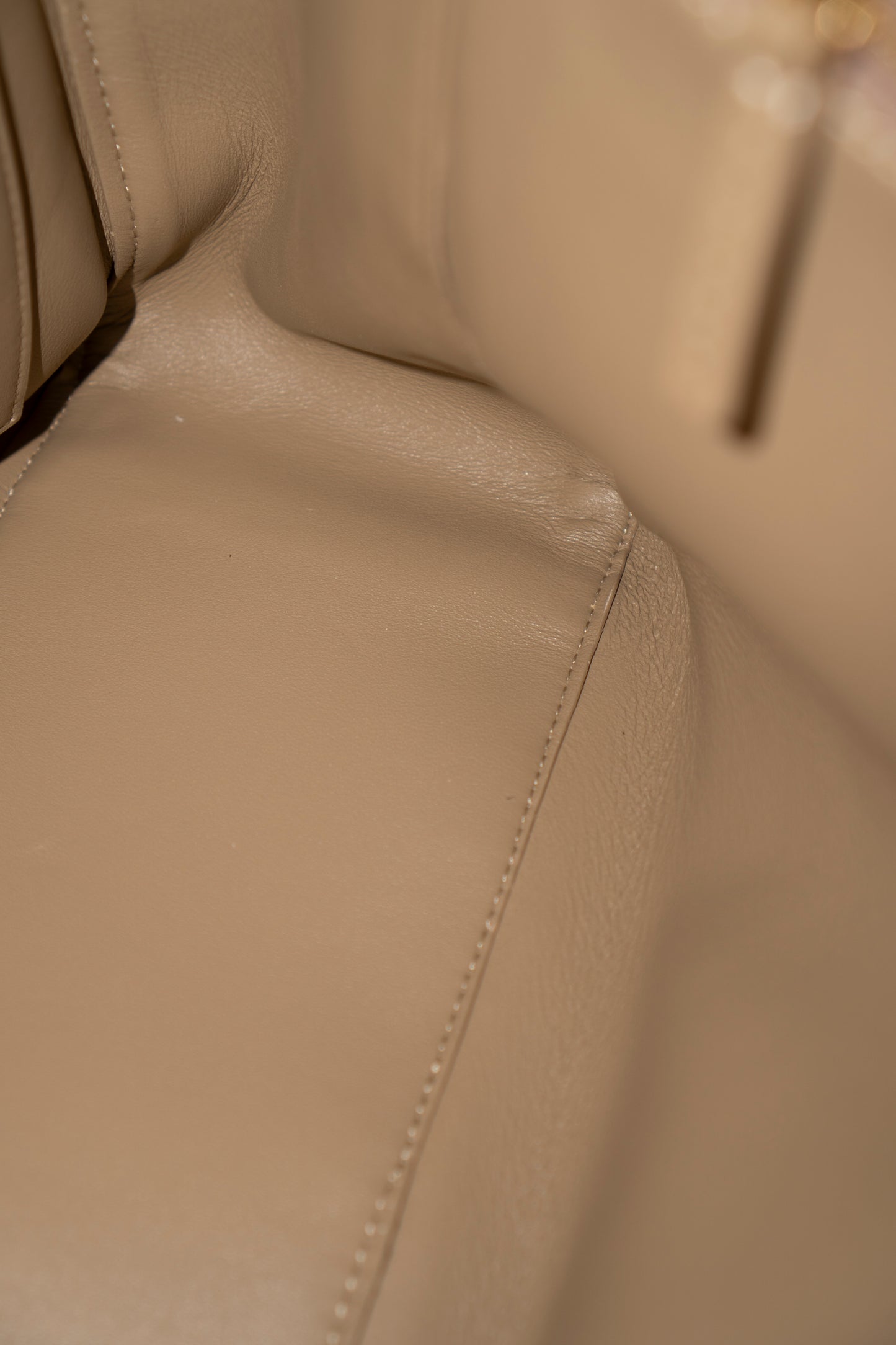 Maxi Flap – Beige Suede Bonaudo Leather with Gold Hardware