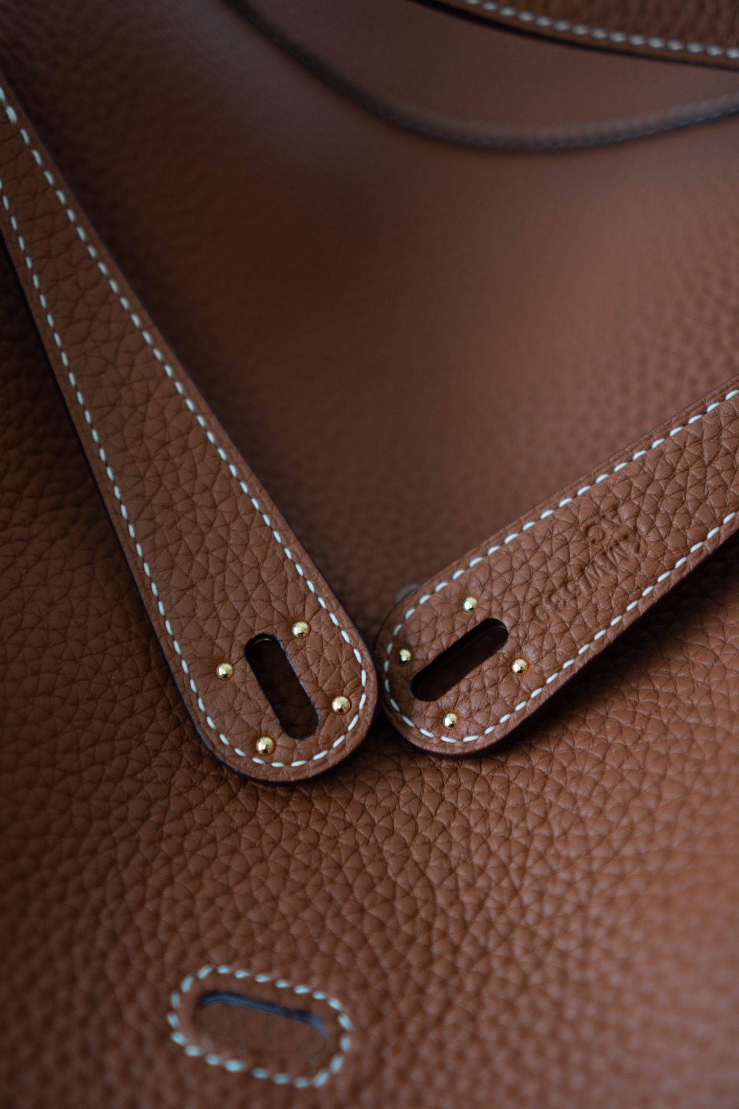 Lind Bag 30 – Gold Clemence with Gold Hardware