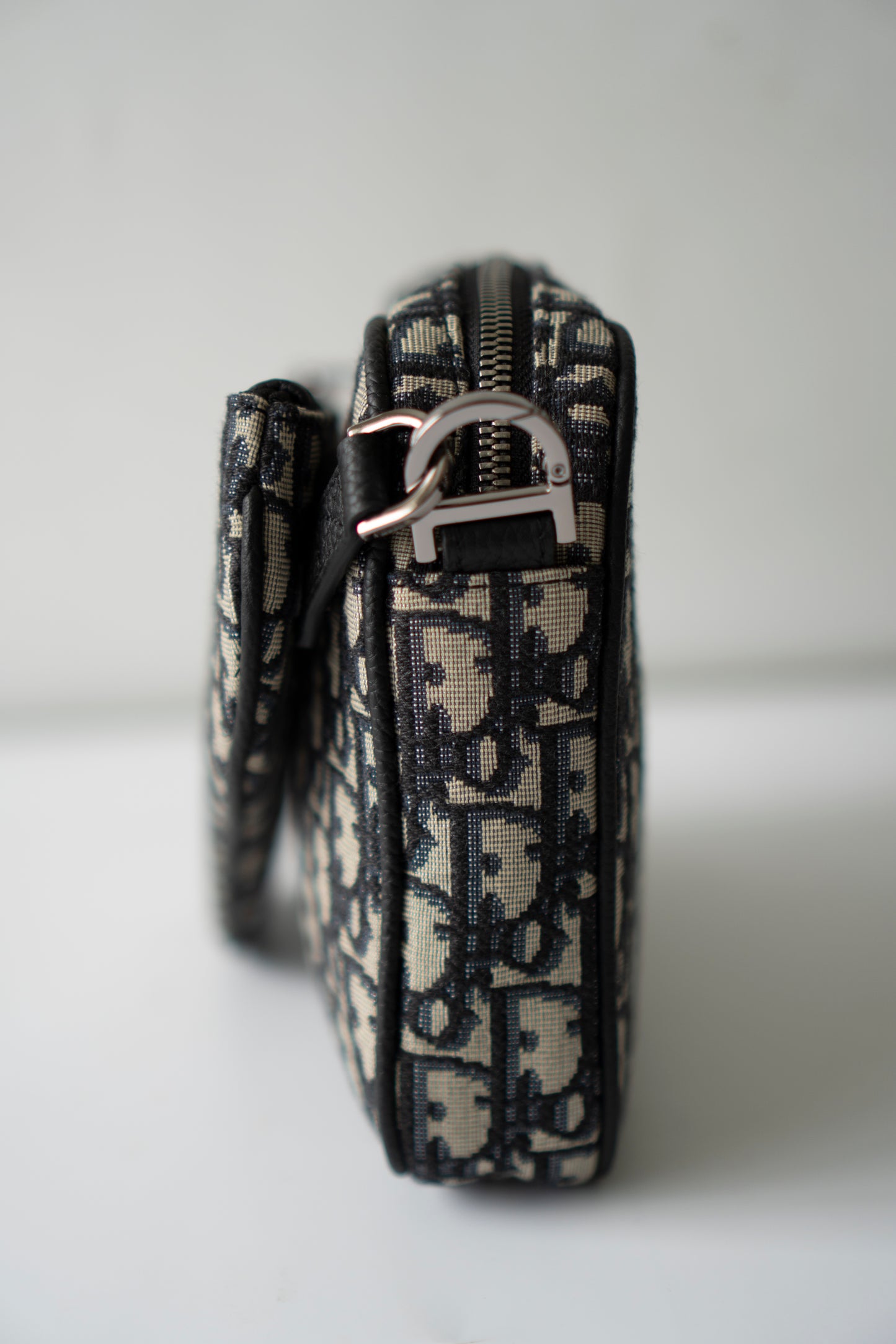 Saddle Triple Pouch – Beige &amp; Black Oblique Jacquard