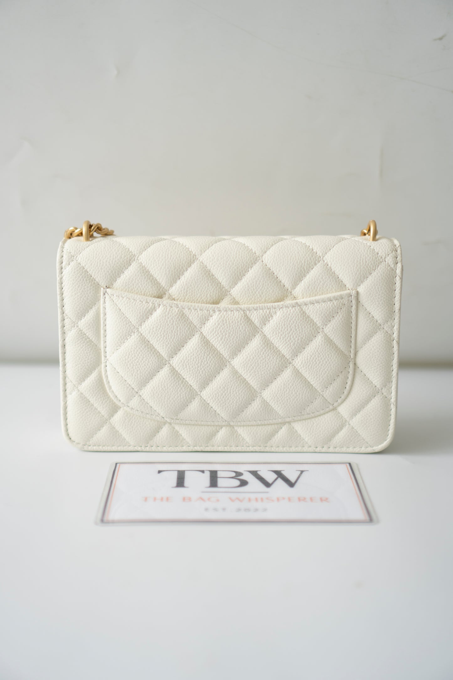 Classic Pearl Crush Wallet on Chain – White Quilted Leather with Aged Gold Hardware