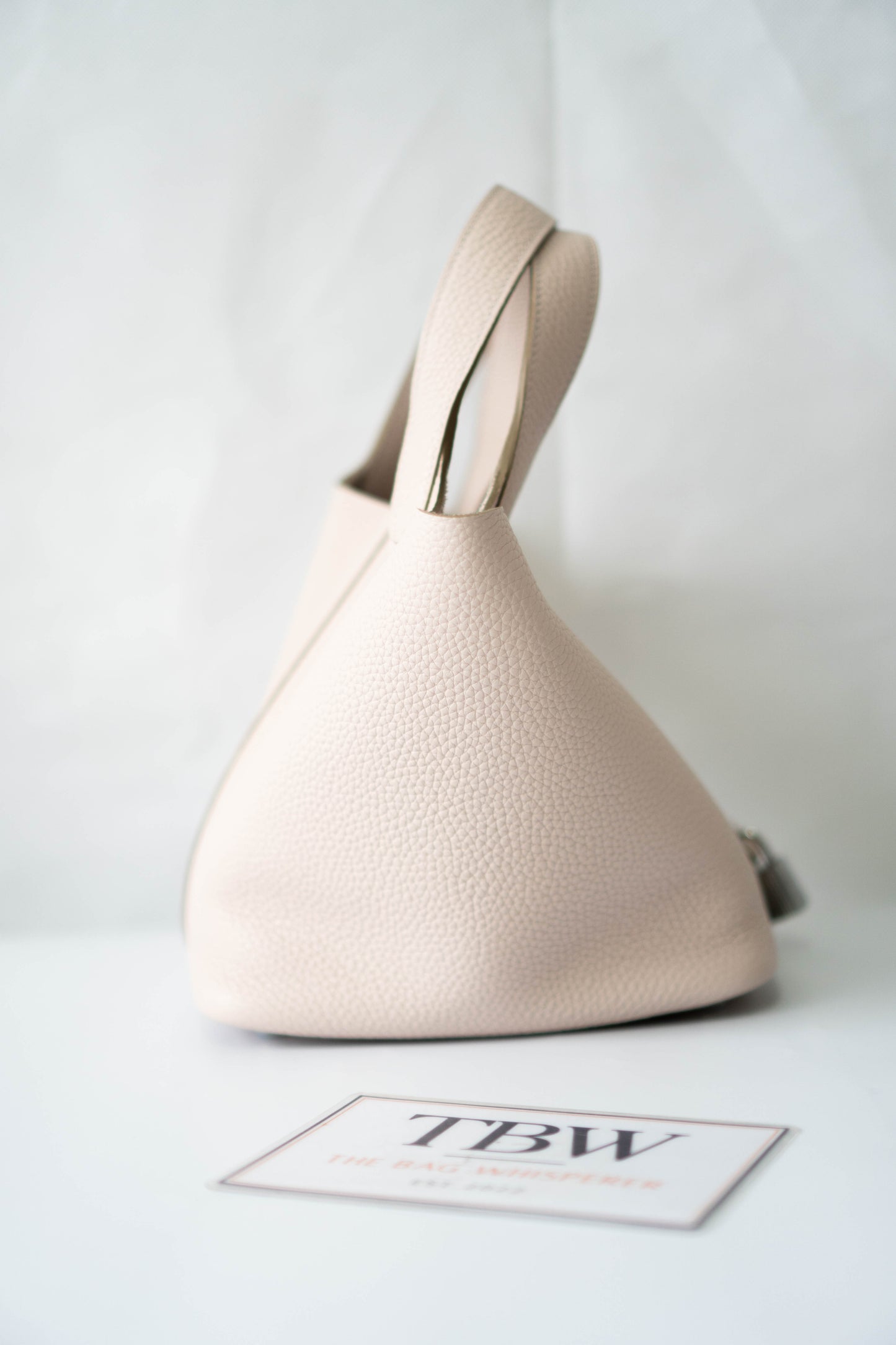 Pico Bucket Bag 18 – Mauve Pale Clemence with Palladium Hardware