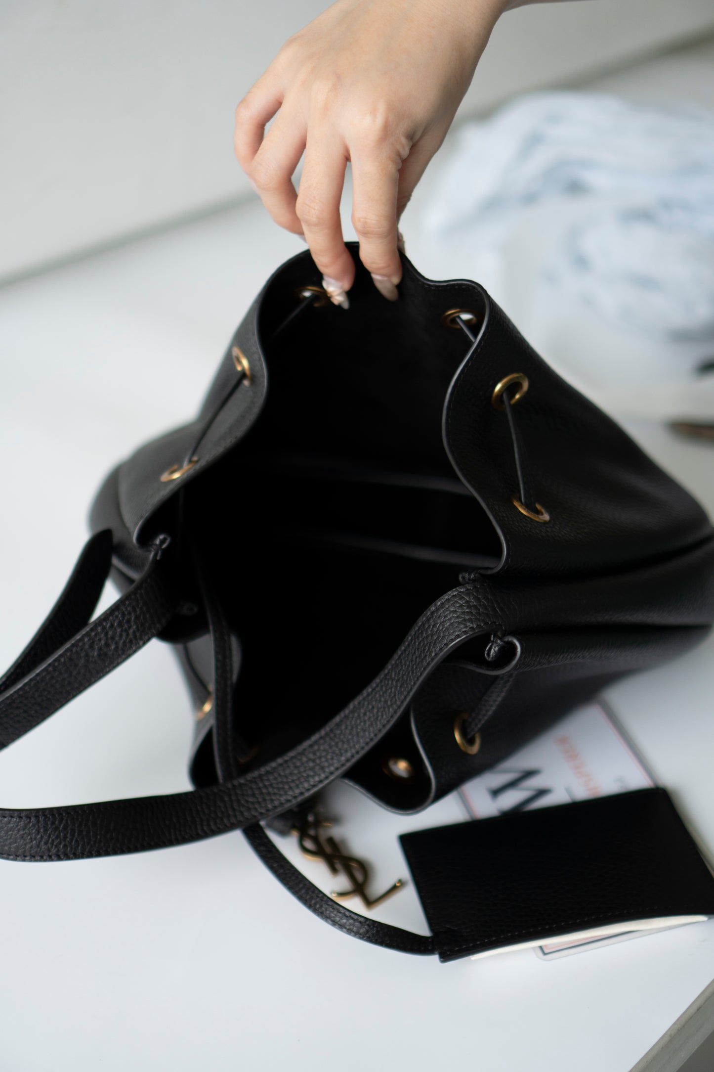 Paris VII Small Hobo – Grained Deer Leather