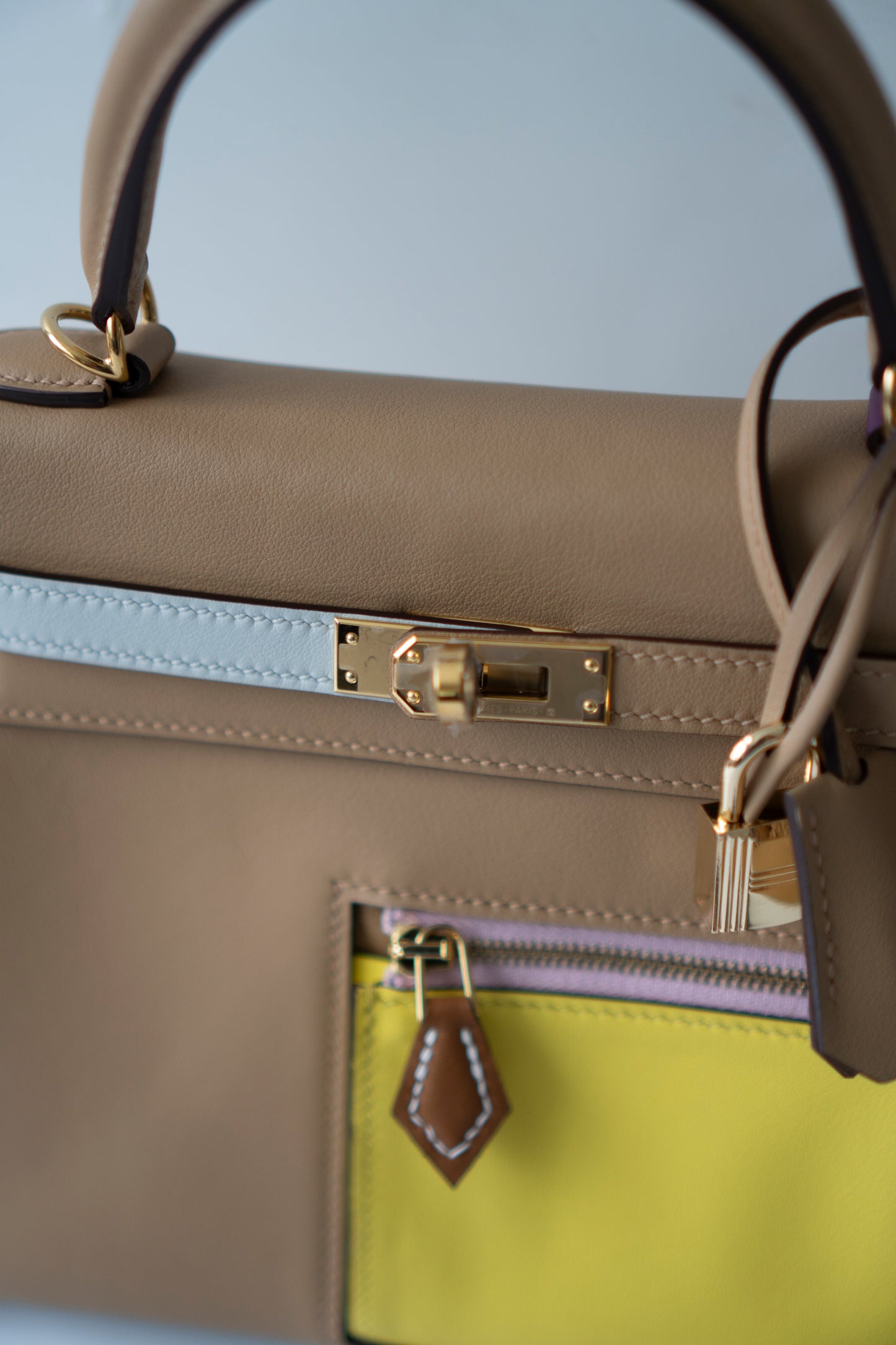 KL 25 Colormatic – Swift Leather with Gold Hardware
