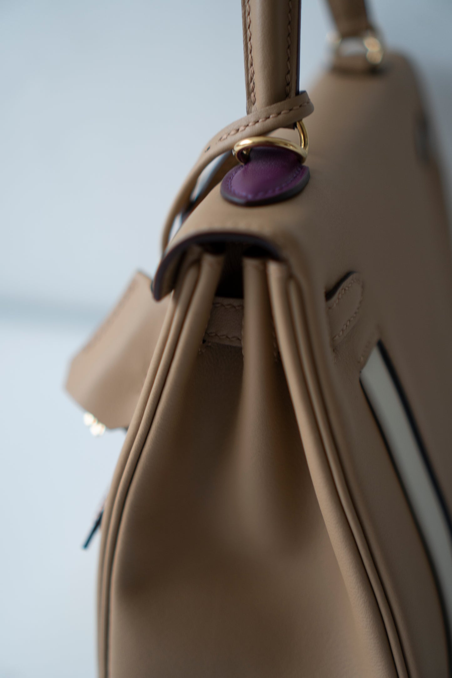 KL 25 Colormatic – Swift Leather with Gold Hardware