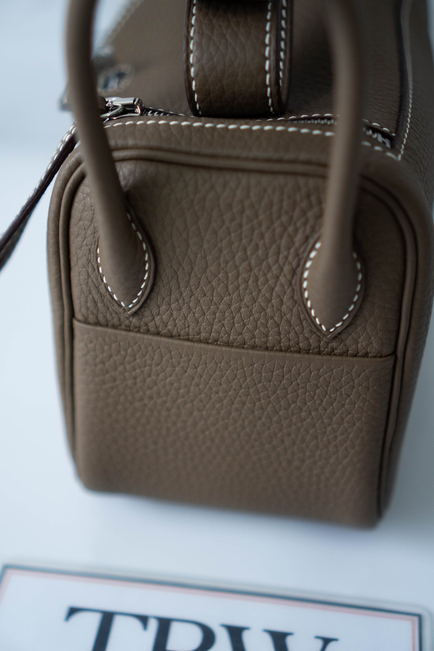 Mini Lind – Etoupe Clemence with Palladium Hardware