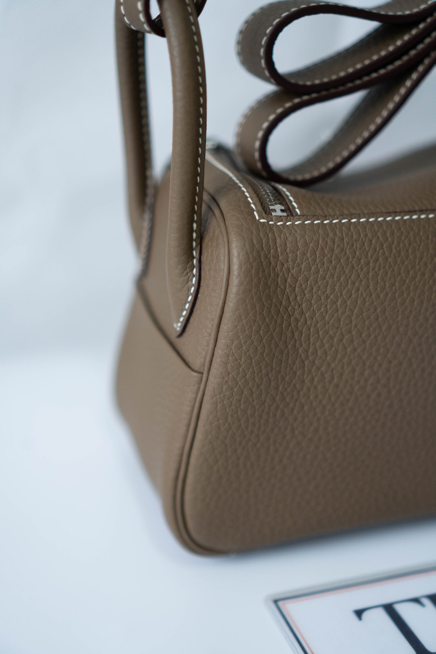 Mini Lind – Etoupe Clemence with Palladium Hardware
