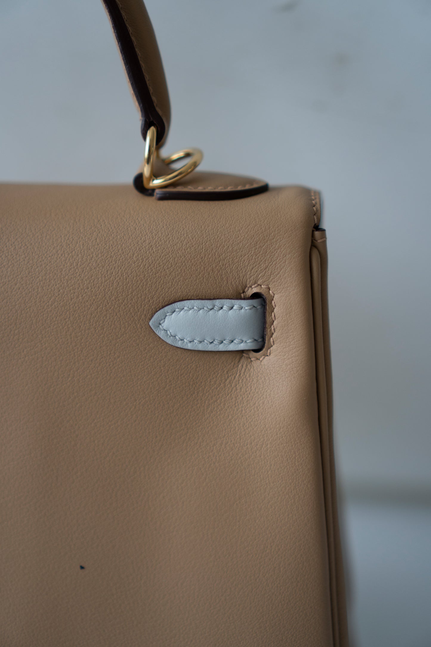 KL 25 Colormatic – Swift Leather with Gold Hardware