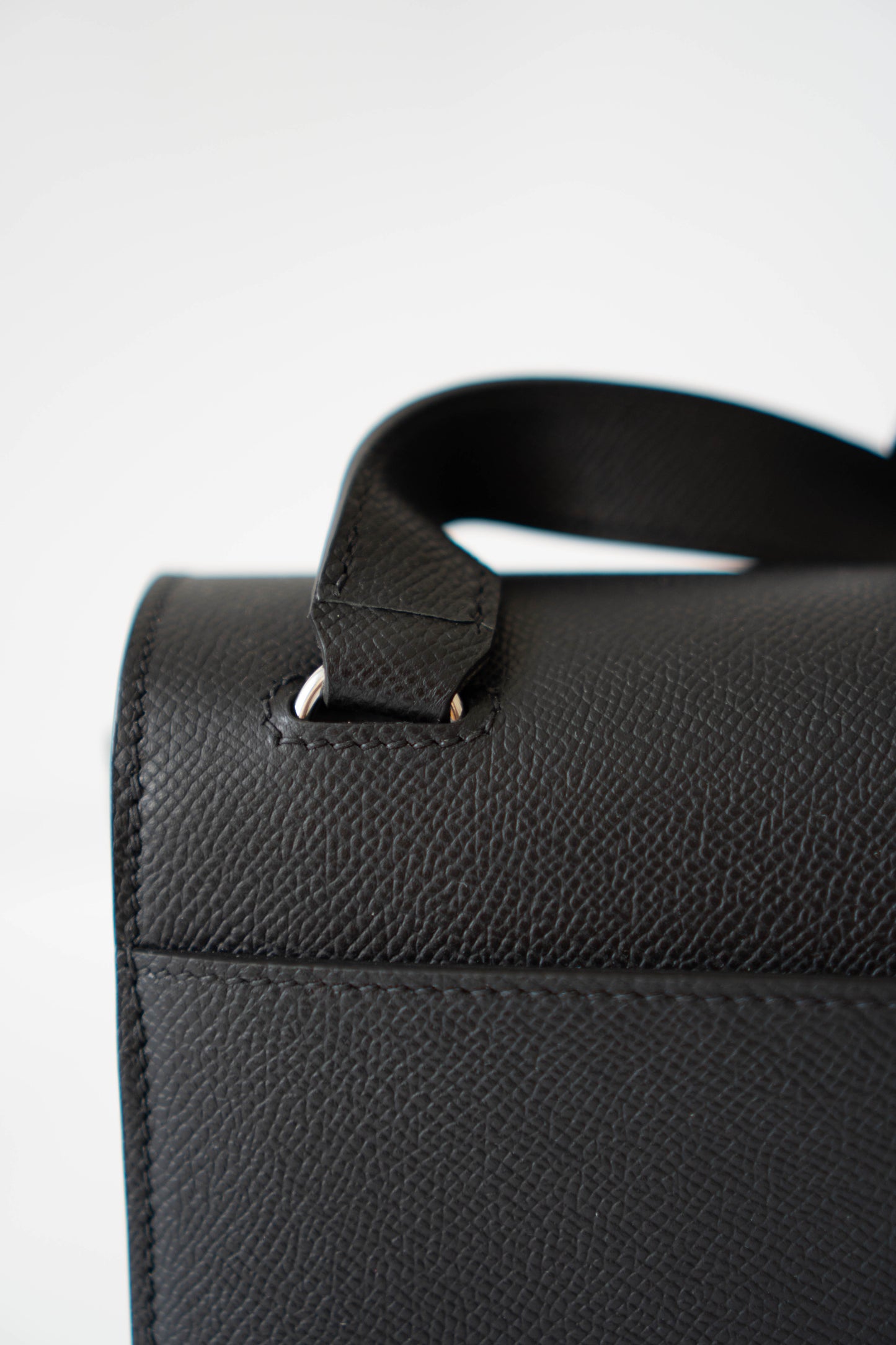 Della in Noir Epsom with Palladium Hardware