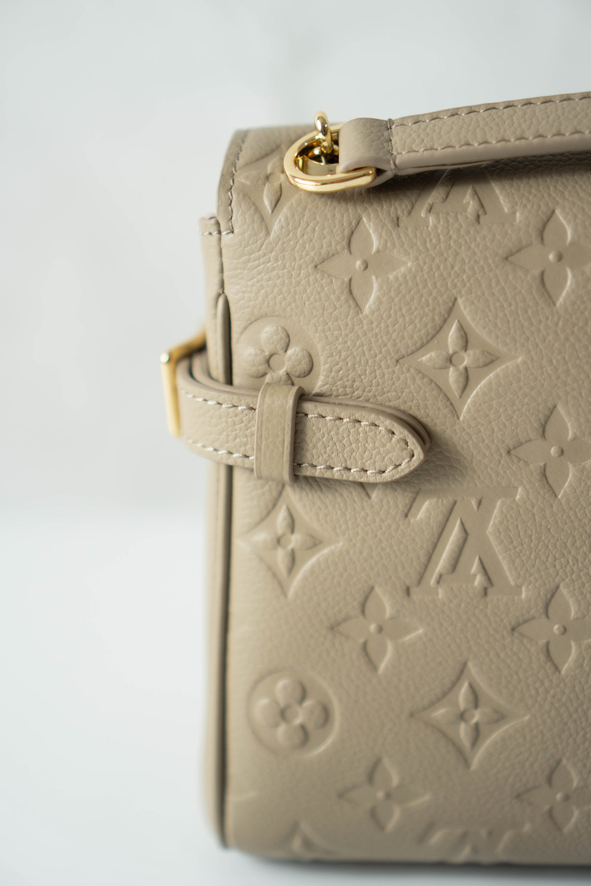 Monogram Empreinte Flap Shoulder Bag – Tourterelle