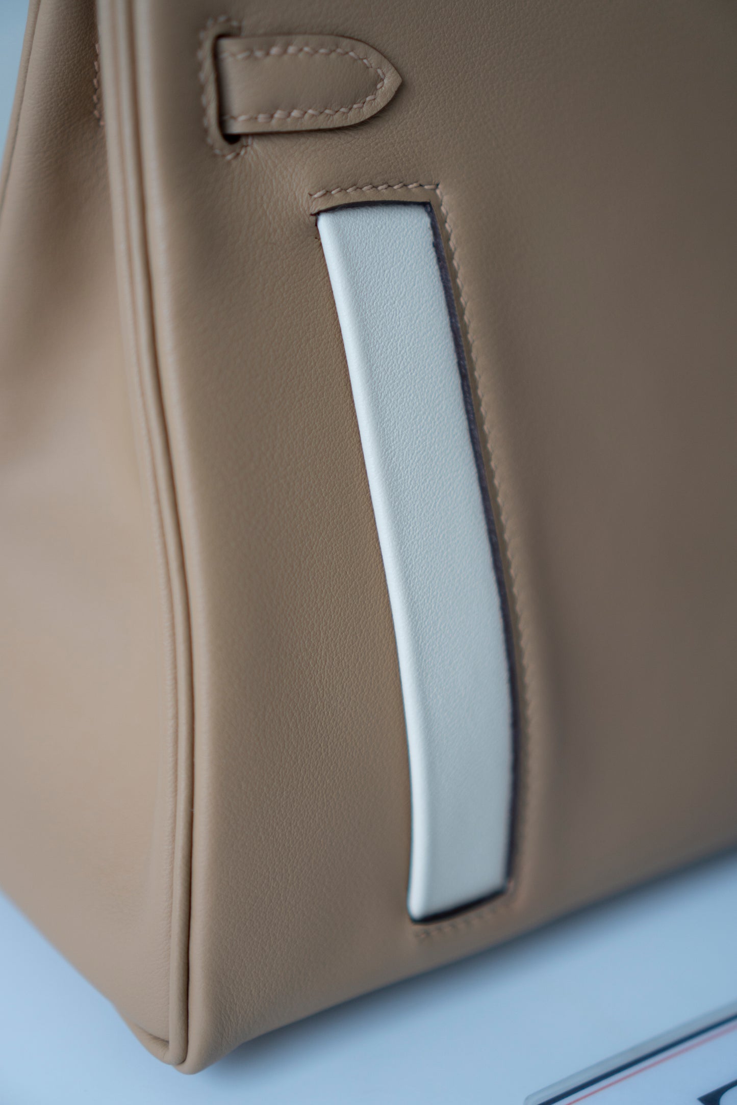 KL 25 Colormatic – Swift Leather with Gold Hardware