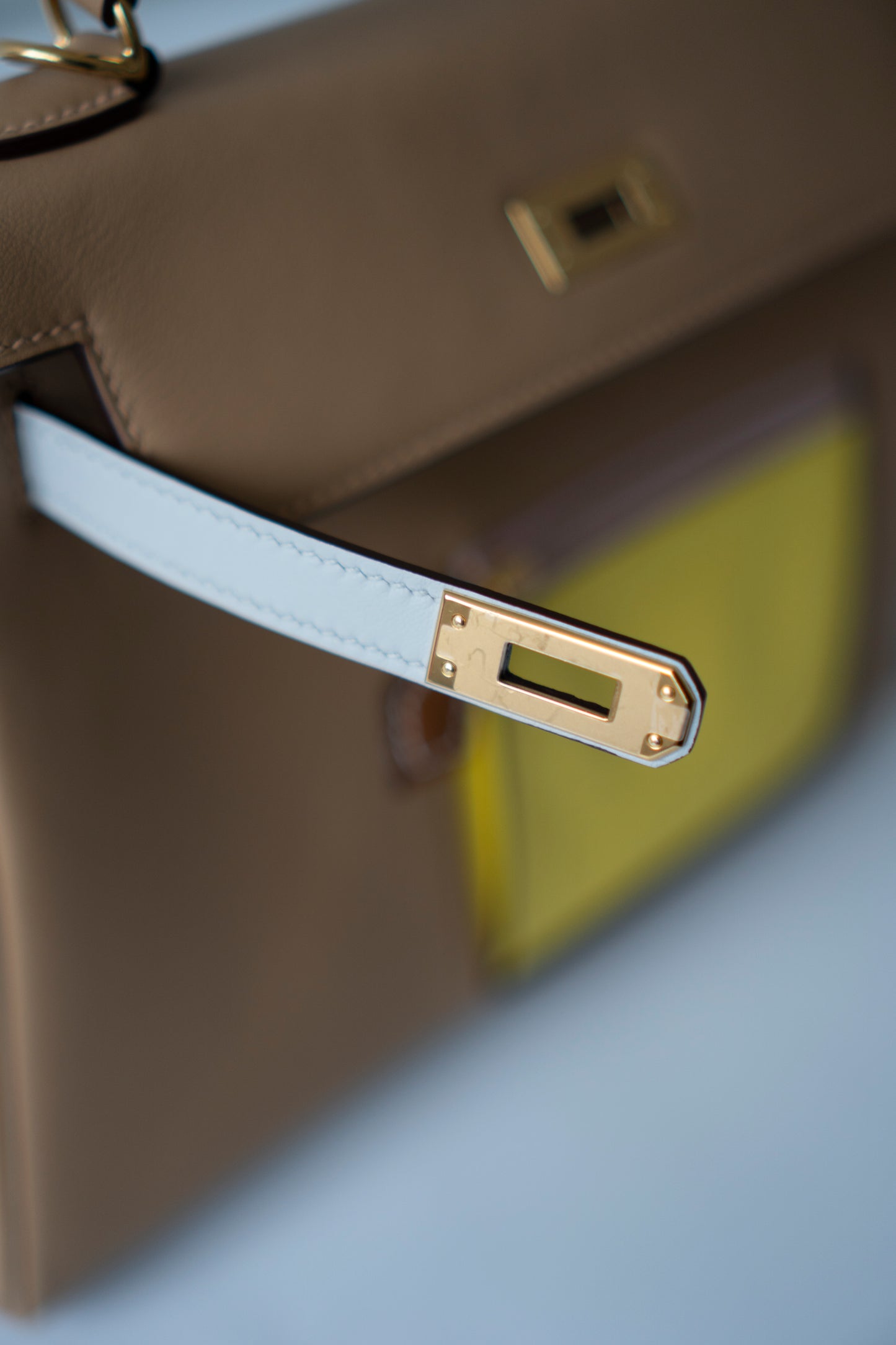 KL 25 Colormatic – Swift Leather with Gold Hardware