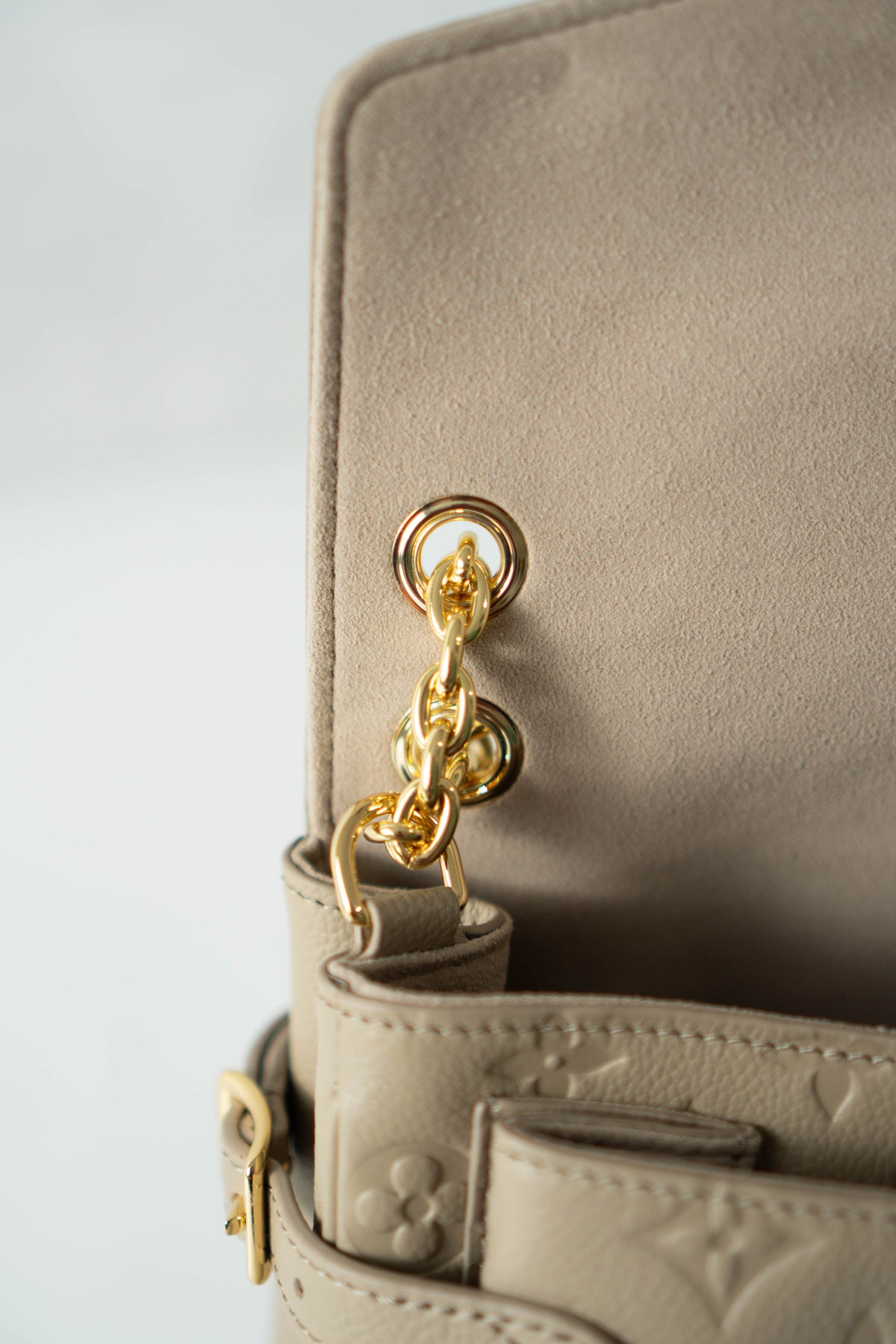 Monogram Empreinte Flap Shoulder Bag – Tourterelle