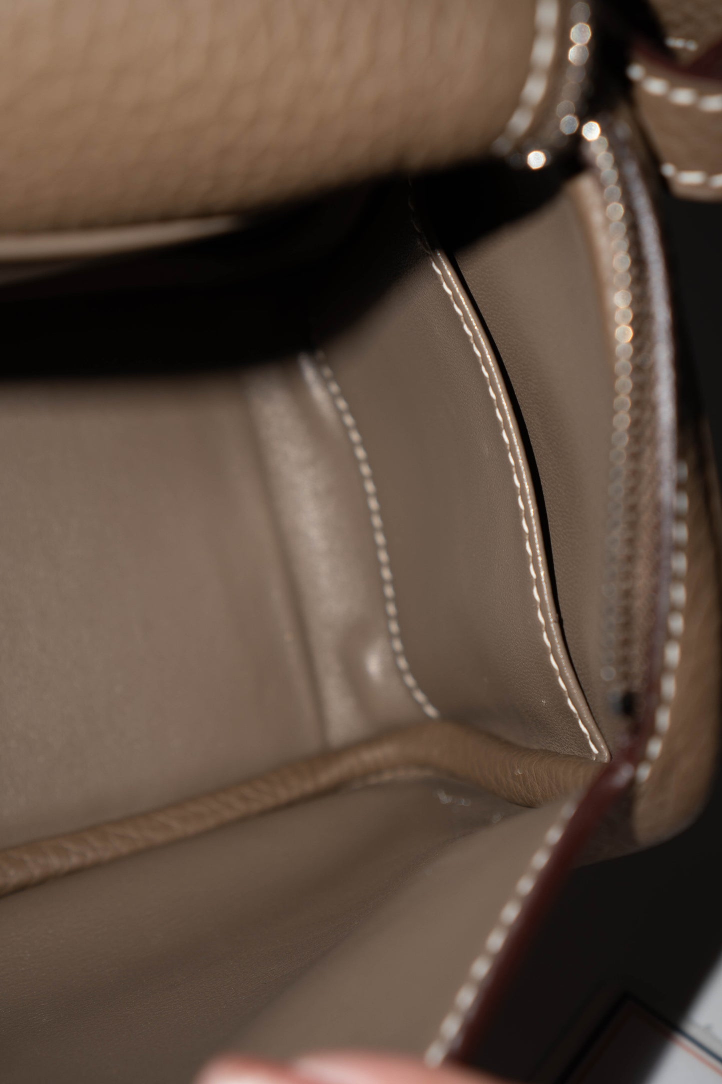 Mini Lind – Etoupe Clemence with Palladium Hardware