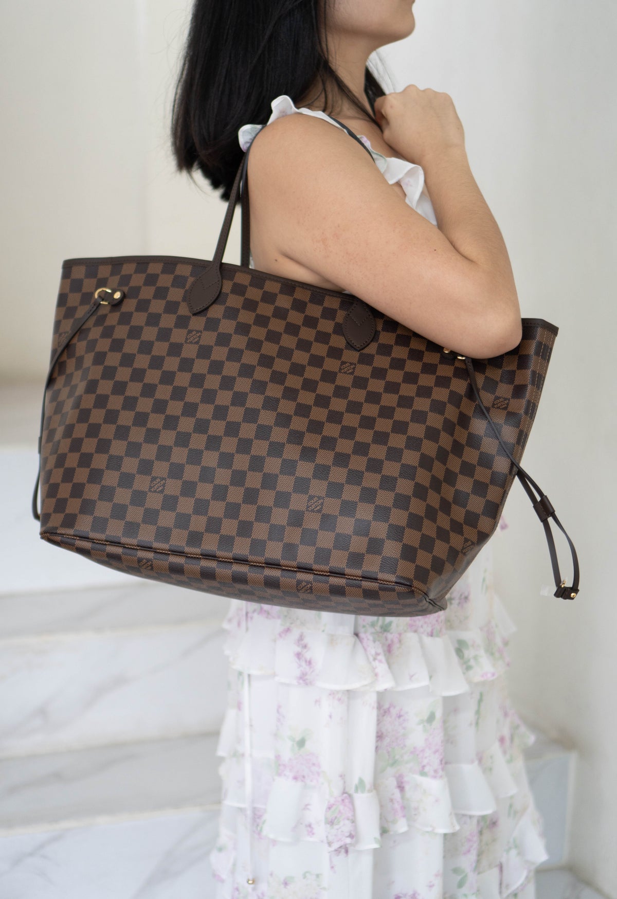 Neverfull MM – Damier Ebene Canvas with Red Interior