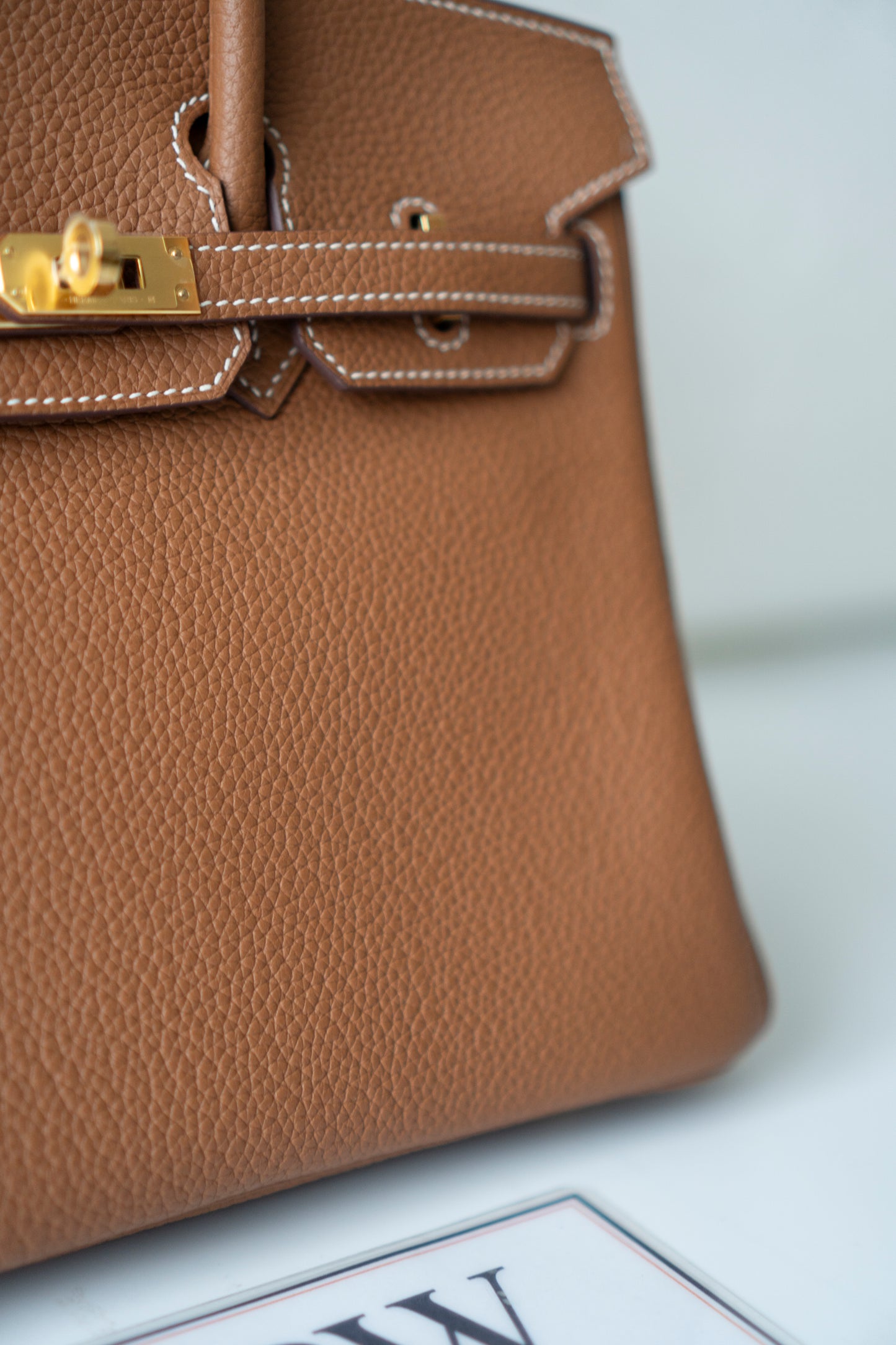 BK 25 – Gold Togo Leather with Gold Hardware