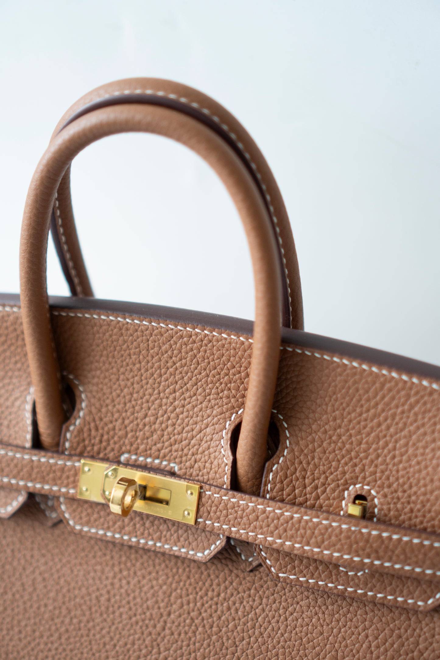 BK 25 – Gold Togo Leather with Gold Hardware