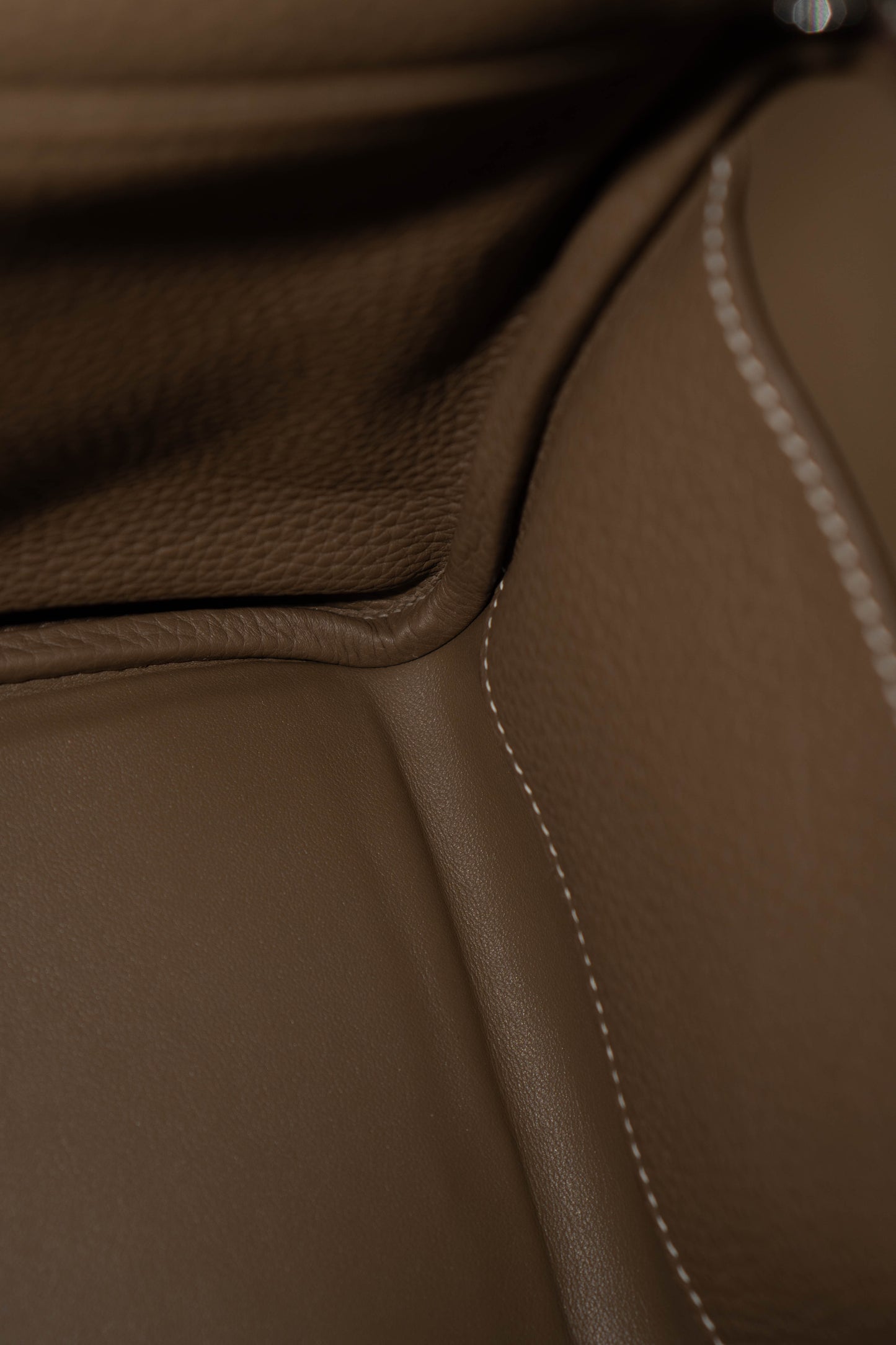 Lind 26 – Etoupe Clemence with Palladium Hardware