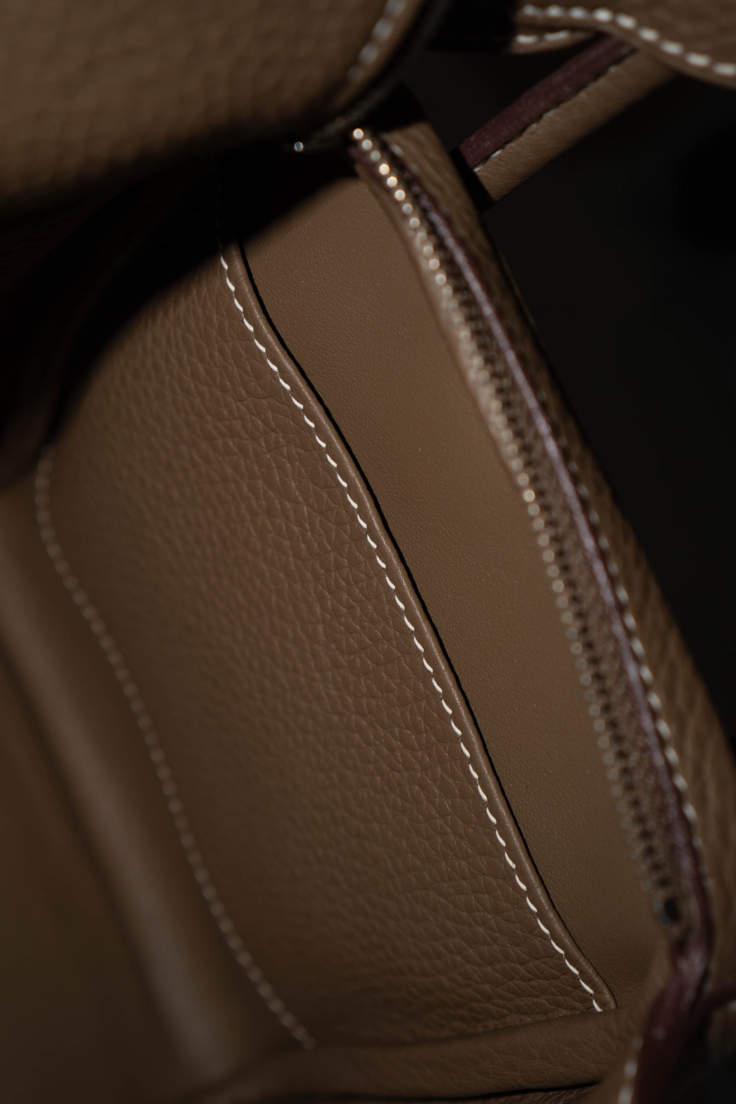Lind 26 – Etoupe Clemence with Palladium Hardware