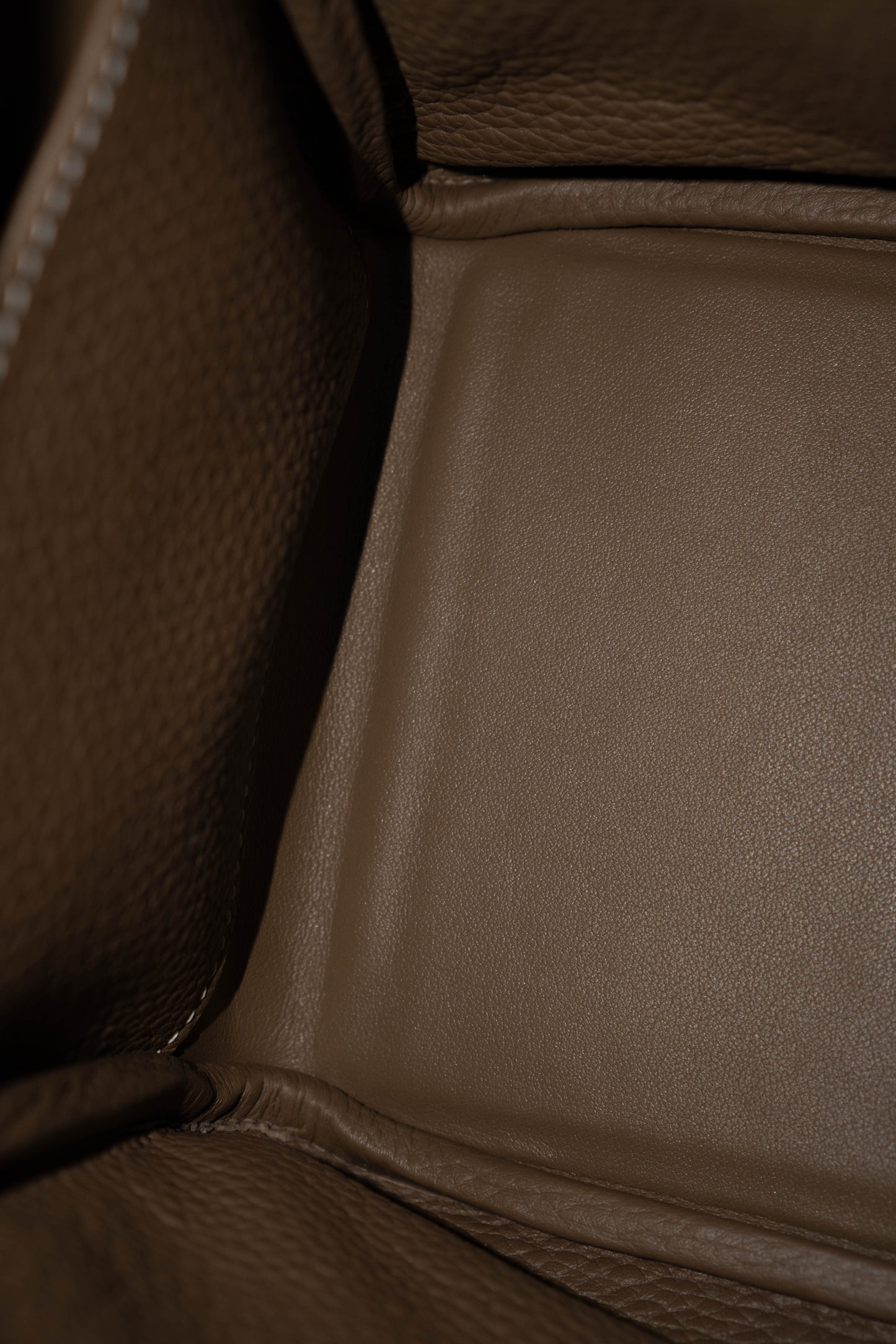 Lind 26 – Etoupe Clemence with Palladium Hardware