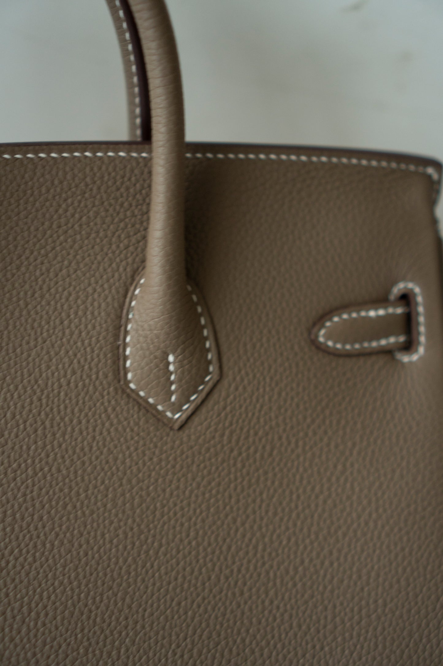 BK 25 – Etoupe Togo Leather with Gold Hardware