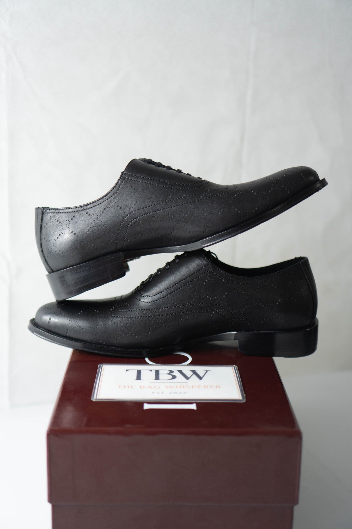 Perforated GG Leather Oxfords – Black
