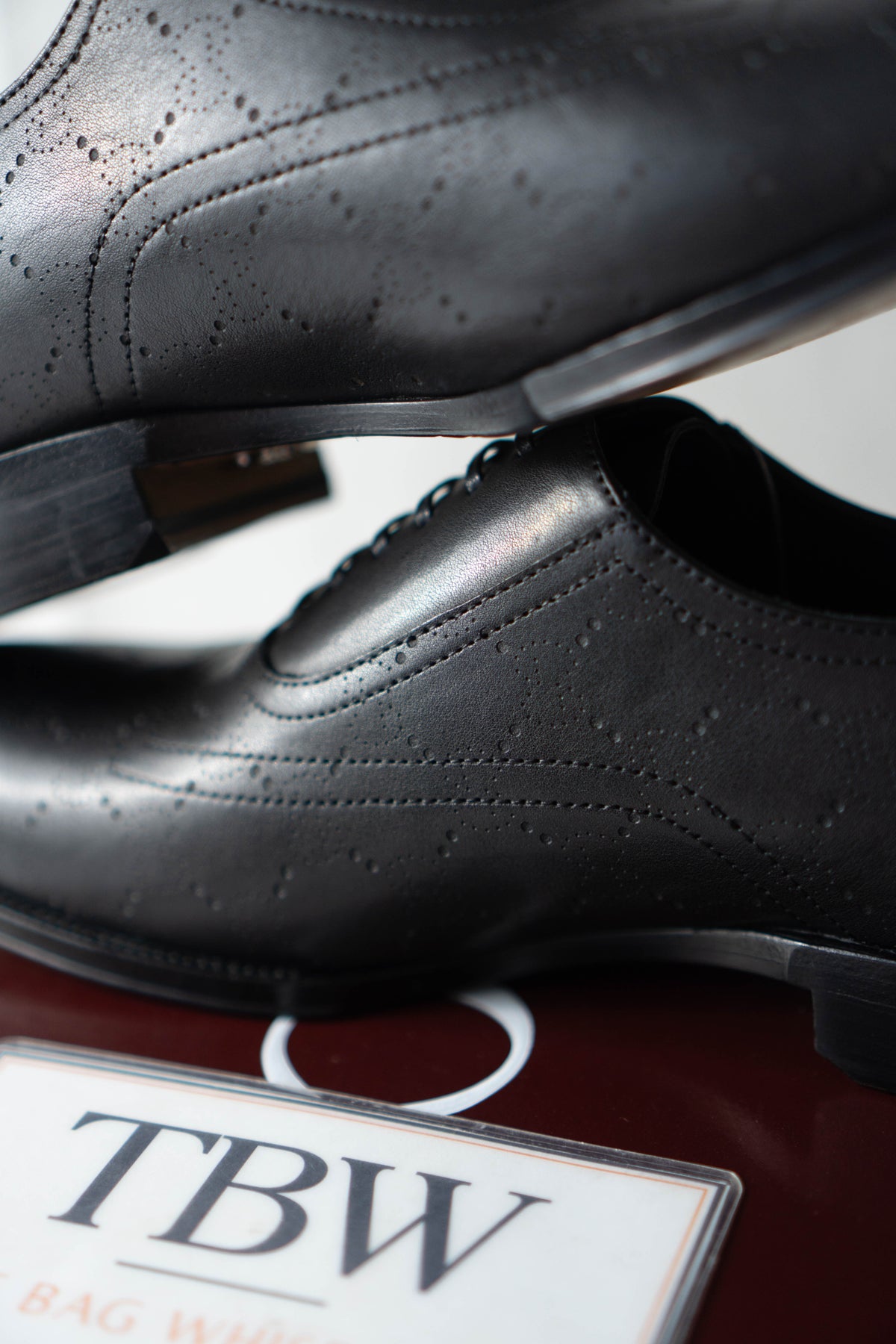 Perforated GG Leather Oxfords – Black