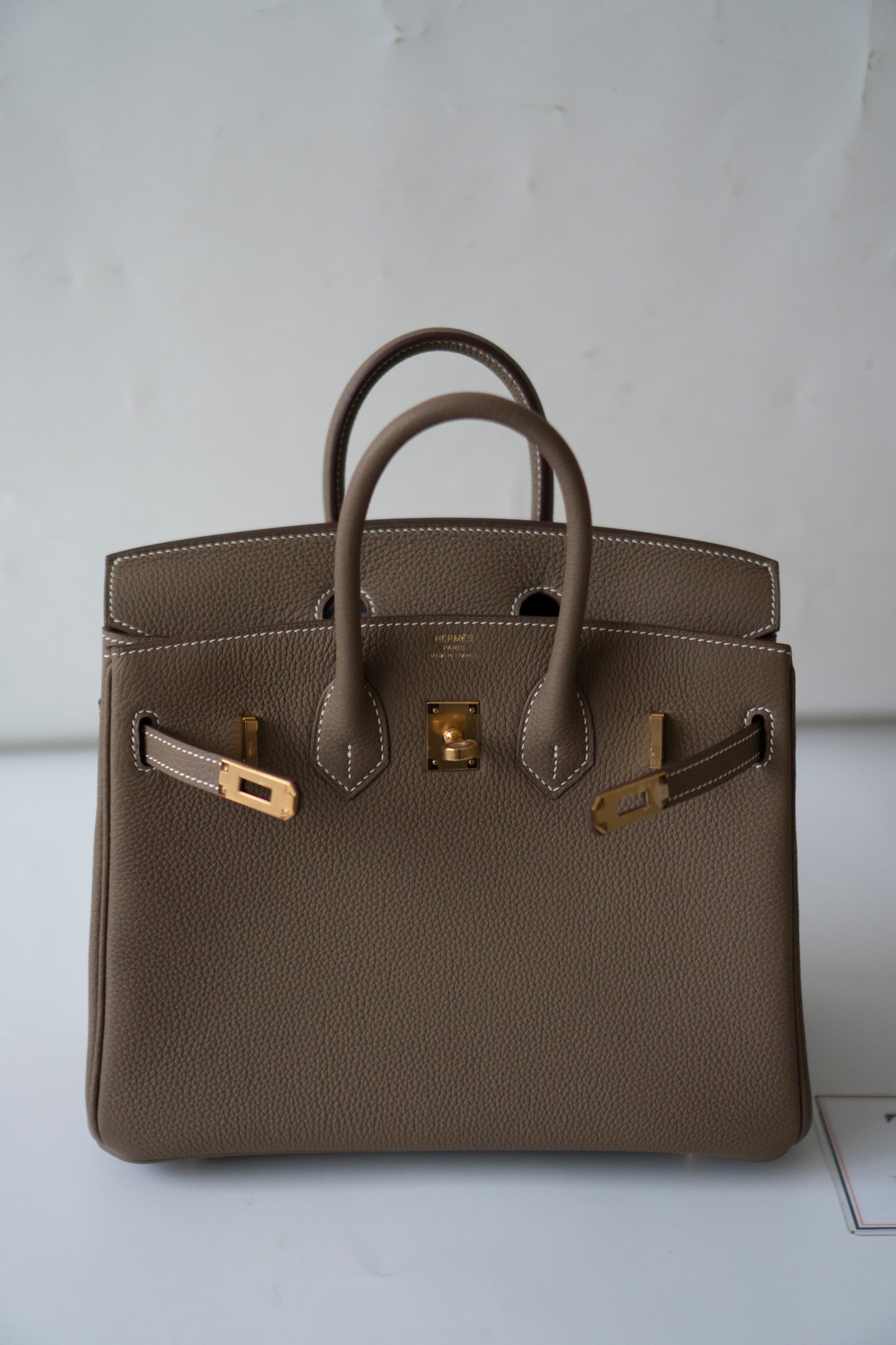 BK 25 – Etoupe Togo Leather with Gold Hardware