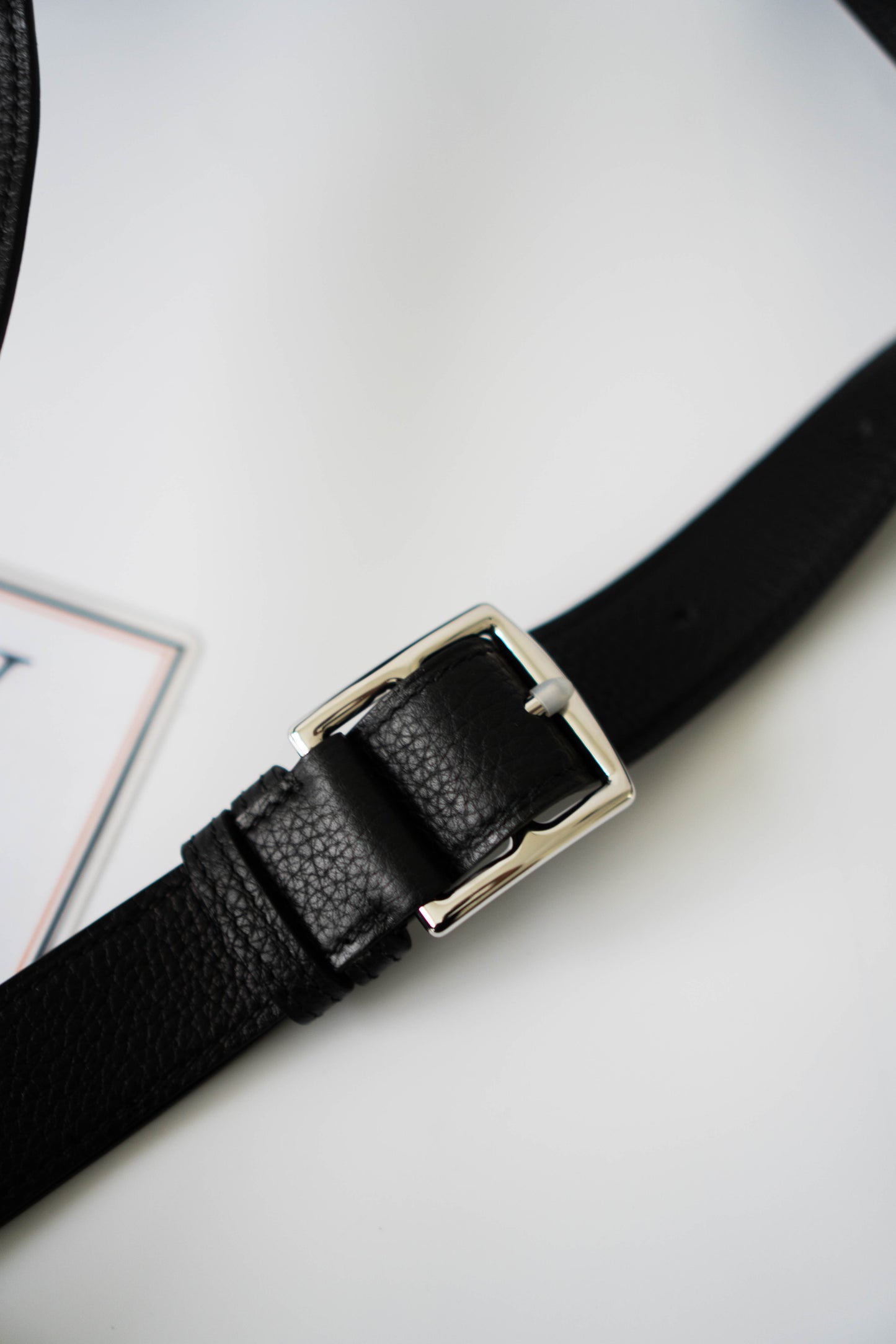 KL Messenger – Noir Togo (With Intricate Leather Veining) with Palladium Hardware