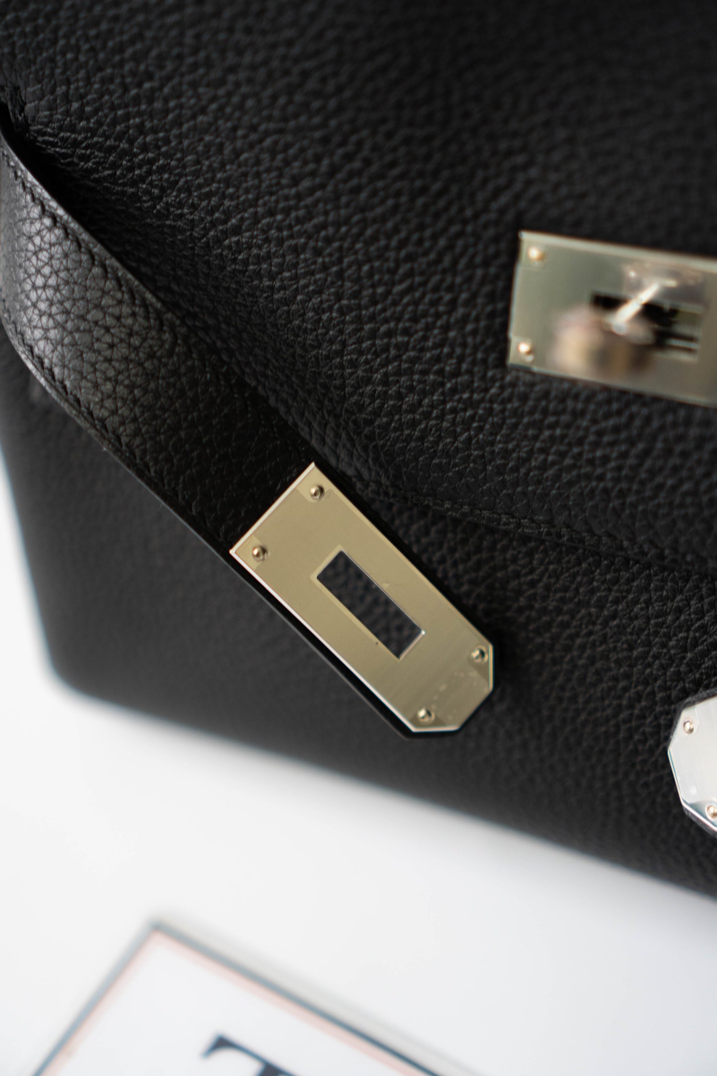 KL Messenger – Noir Togo (With Intricate Leather Veining) with Palladium Hardware