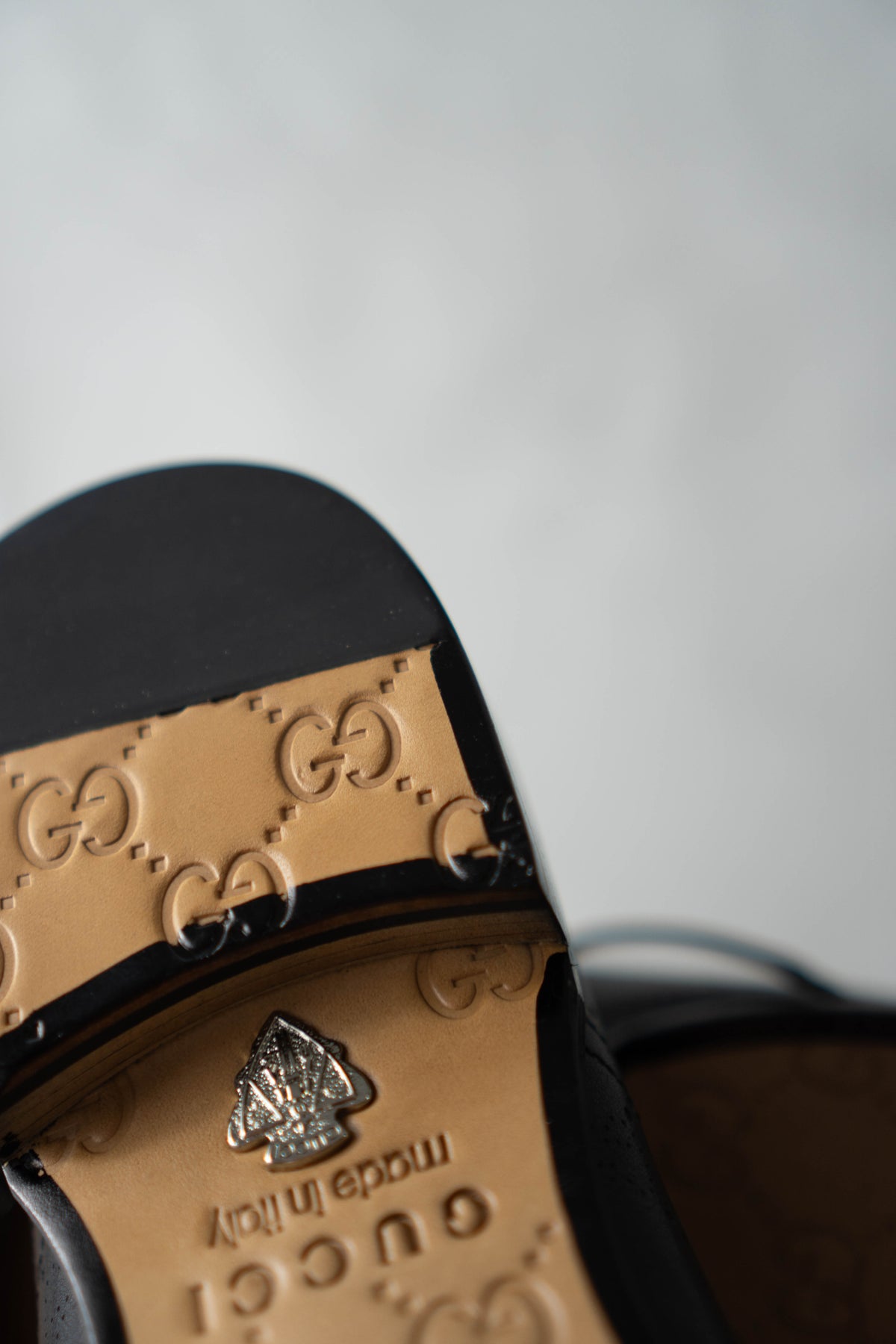 Perforated GG Leather Oxfords – Black