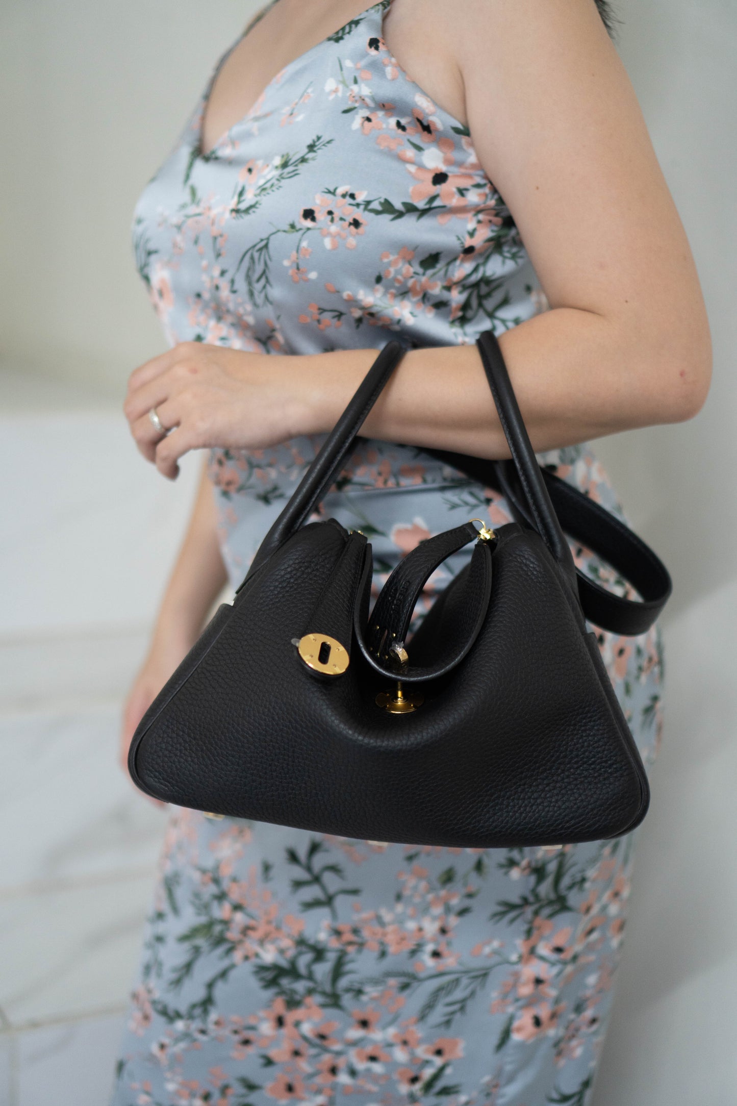 Lind 26 – Noir Clemence with Gold Hardware