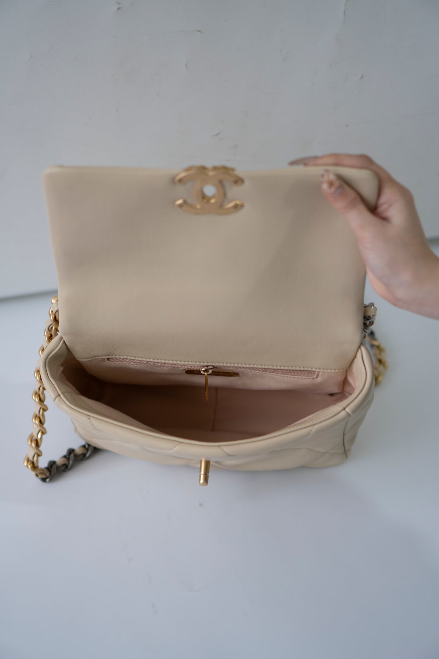 C19 Small – Beige Lambskin with Mixed Metal Hardware