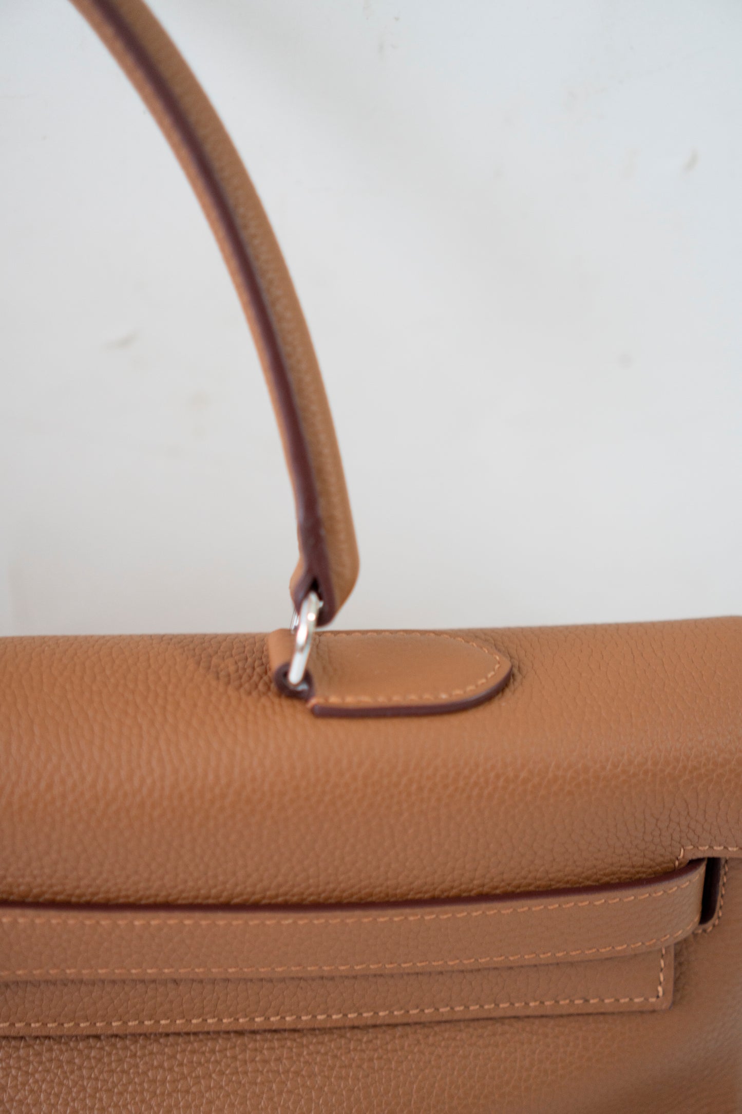 KL Shoulder 42 – Gold Clemence Leather with Palladium Hardware