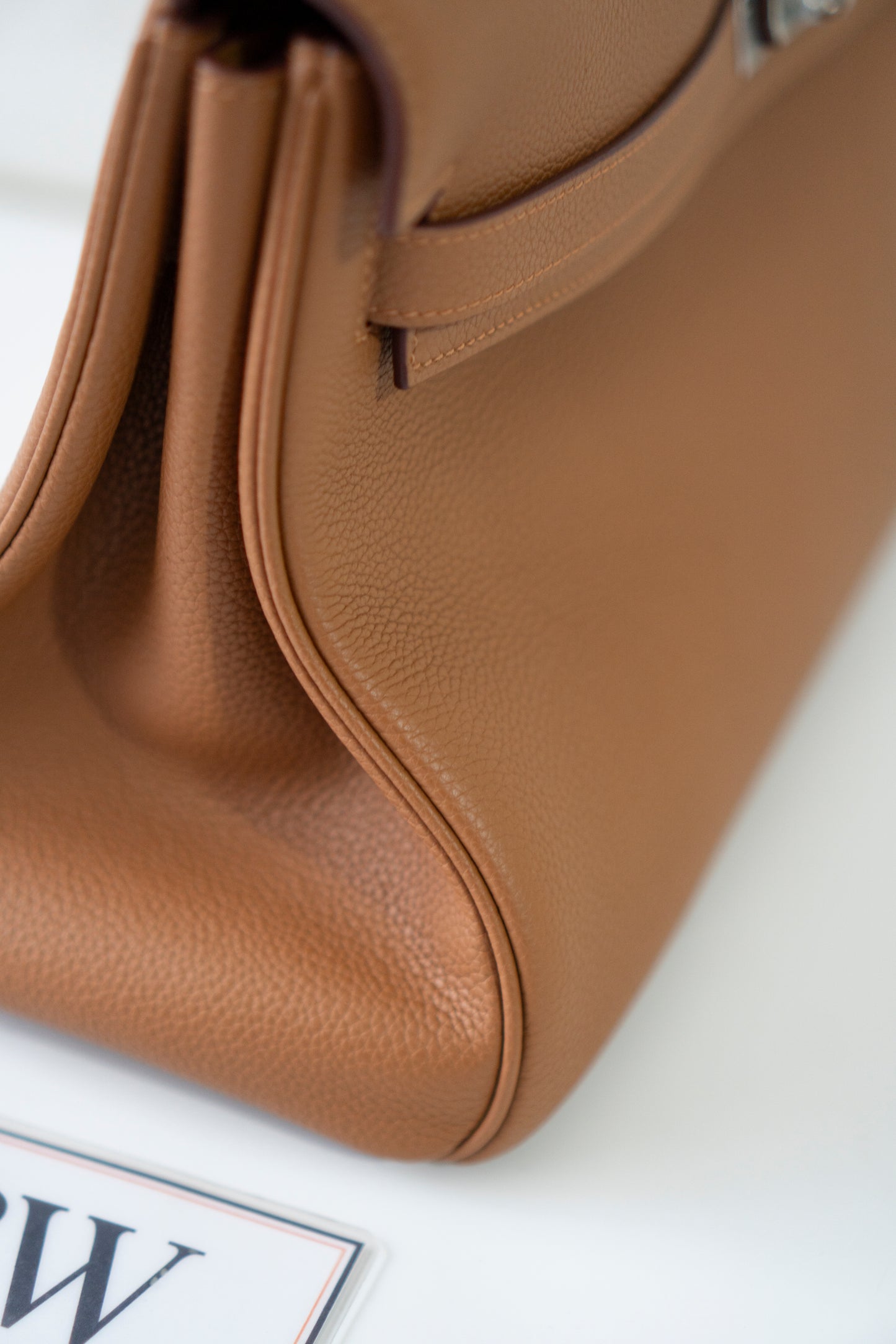 KL Shoulder 42 – Gold Clemence Leather with Palladium Hardware
