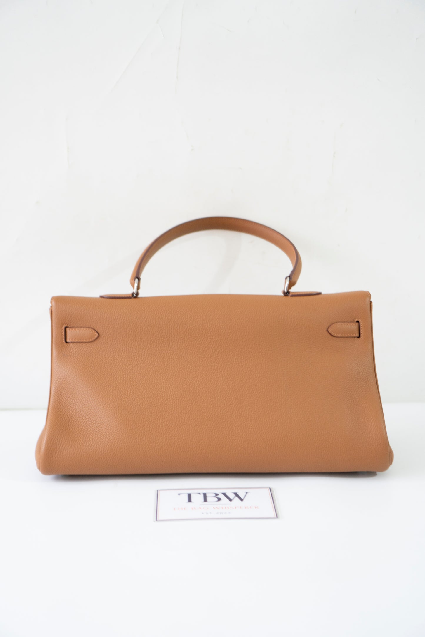 KL Shoulder 42 – Gold Clemence Leather with Palladium Hardware