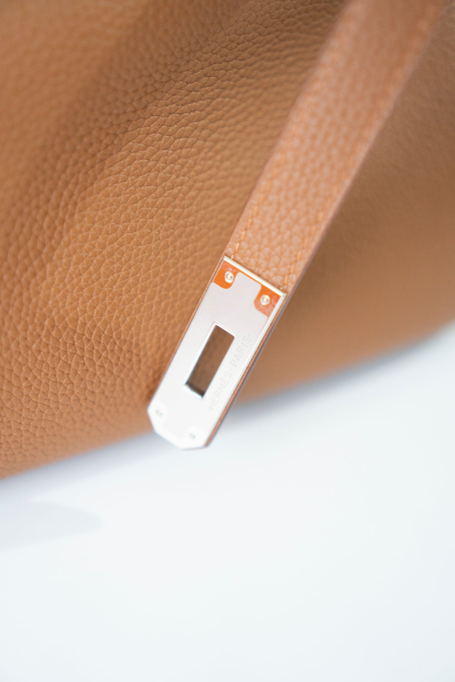 KL Shoulder 42 – Gold Clemence Leather with Palladium Hardware