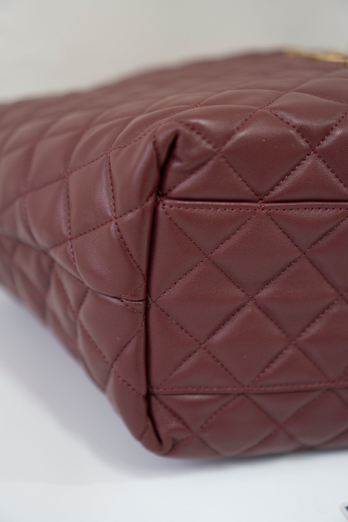 Icare Medium Tote – Bordeaux Lambskin with Gold Hardware