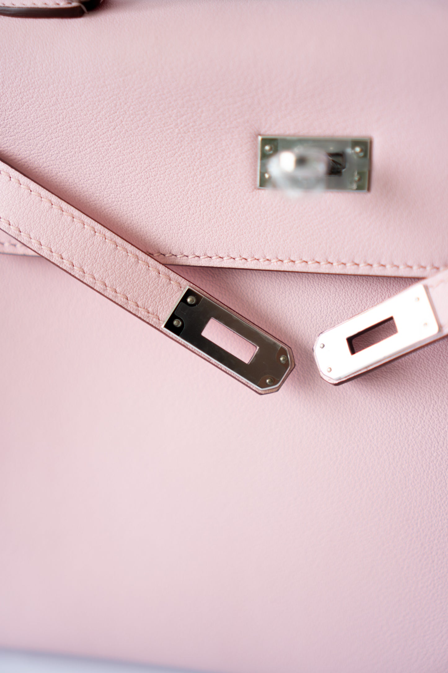 KL 25 Top Handle Bag – Rose Sakura Swift with Palladium Hardware