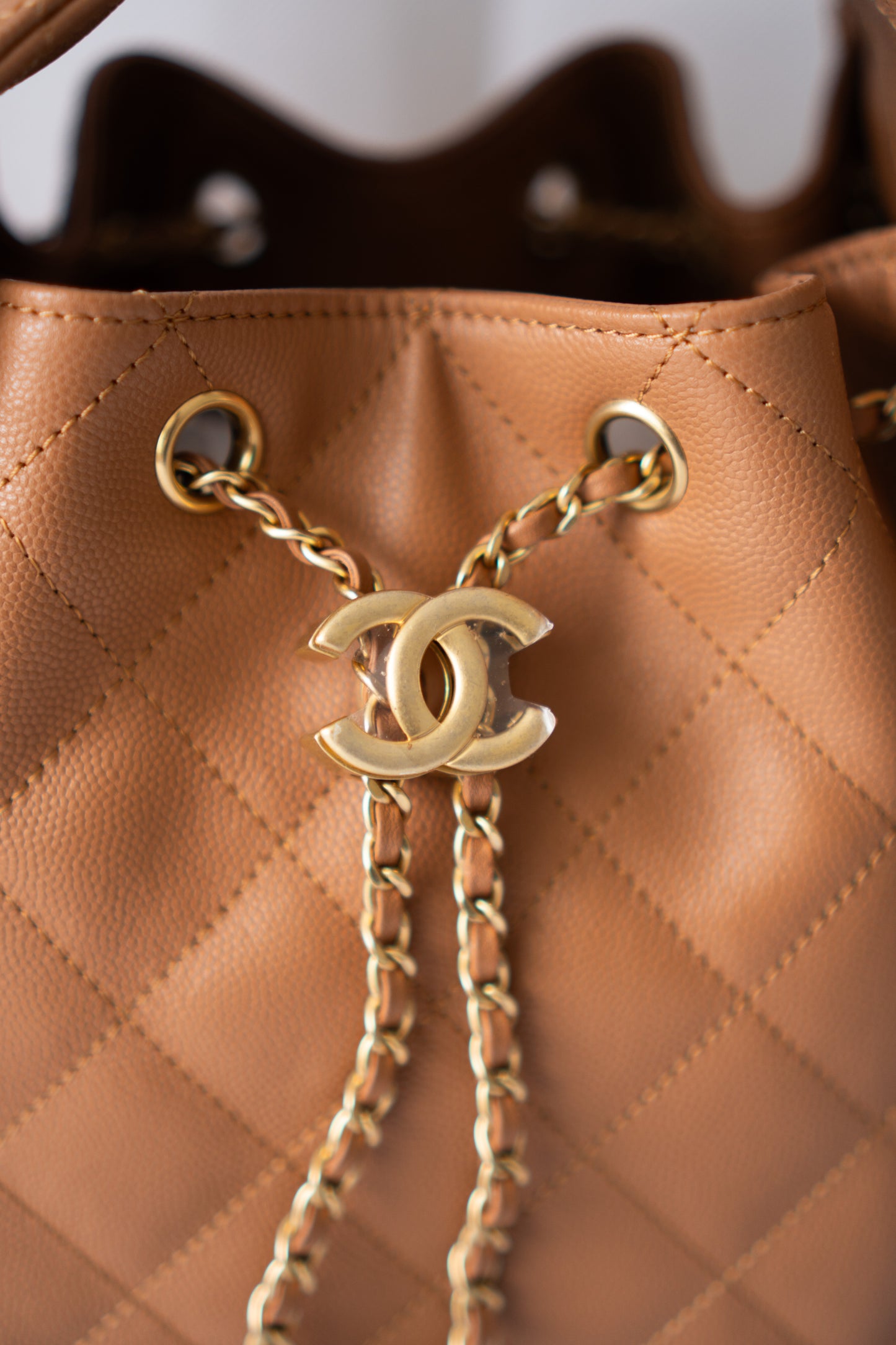 C25 Quilted Drawstring Shoulder Bag – Caramel Caviar with Gold Hardware